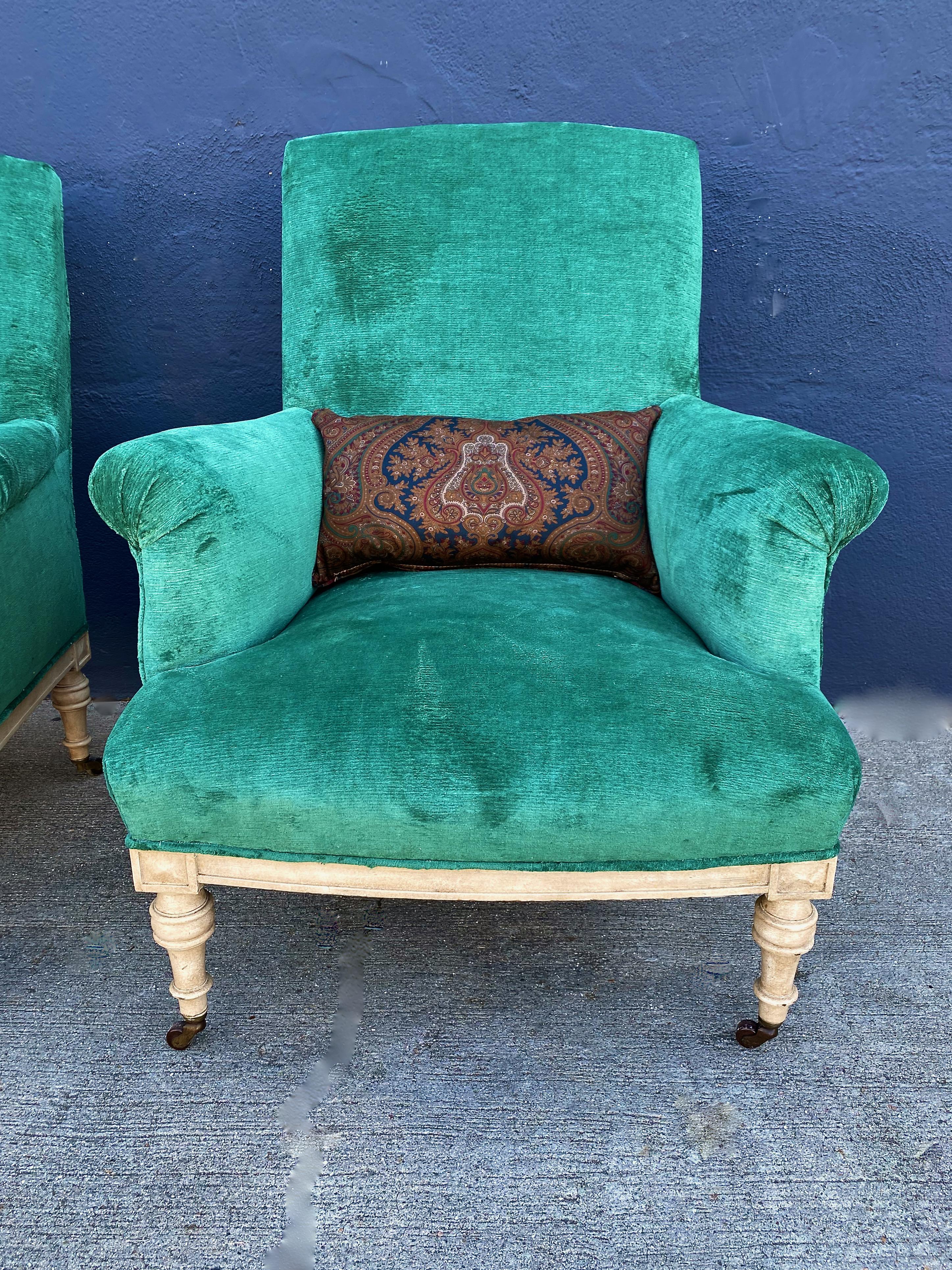 Pair William IV or Early Victorian Arm Chairs, Howard & Sons Style In Good Condition For Sale In Pasadena, CA