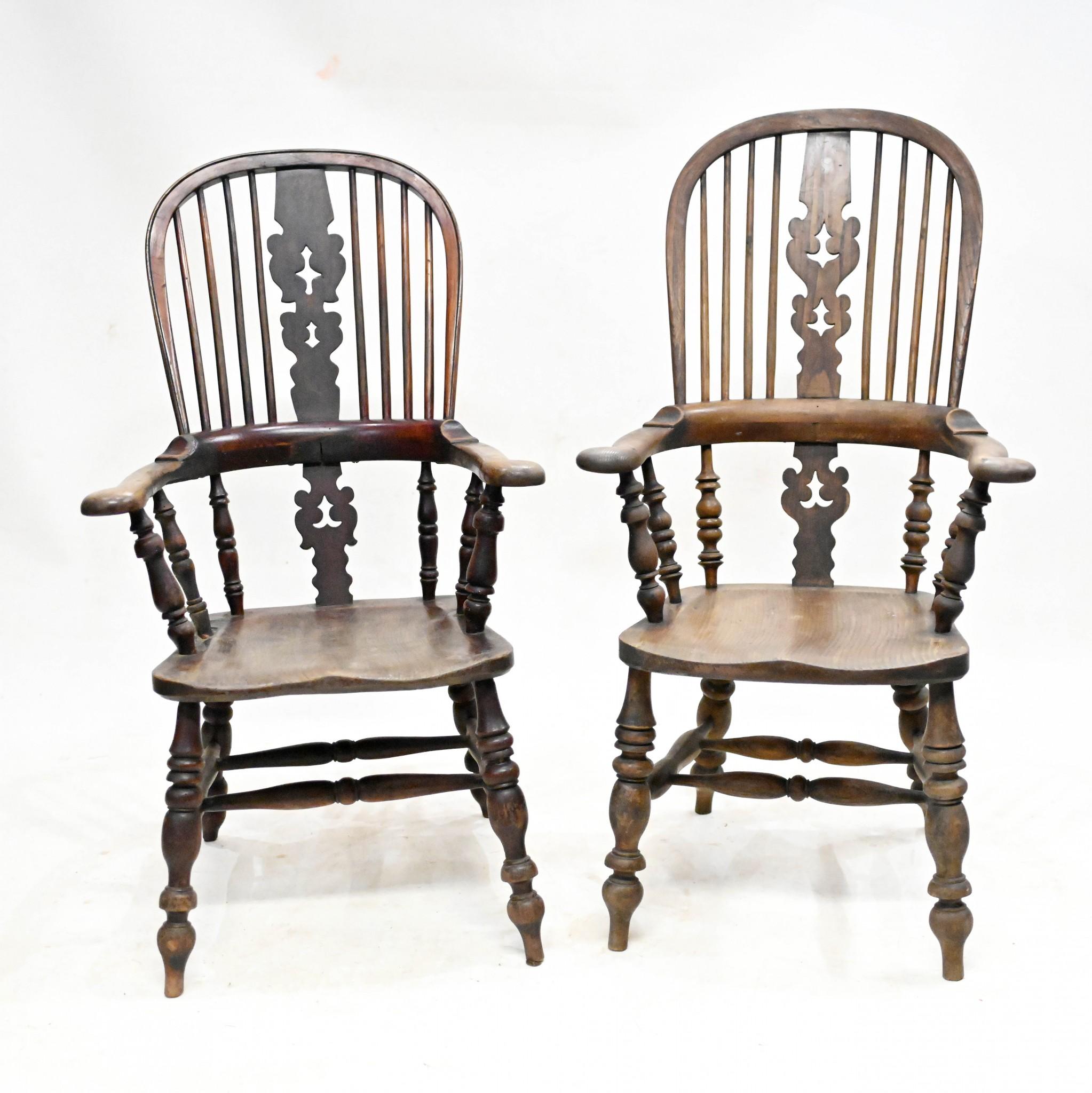 Pair Windsor Arm Chairs Oak His and Hers 1860 In Good Condition For Sale In Potters Bar, GB