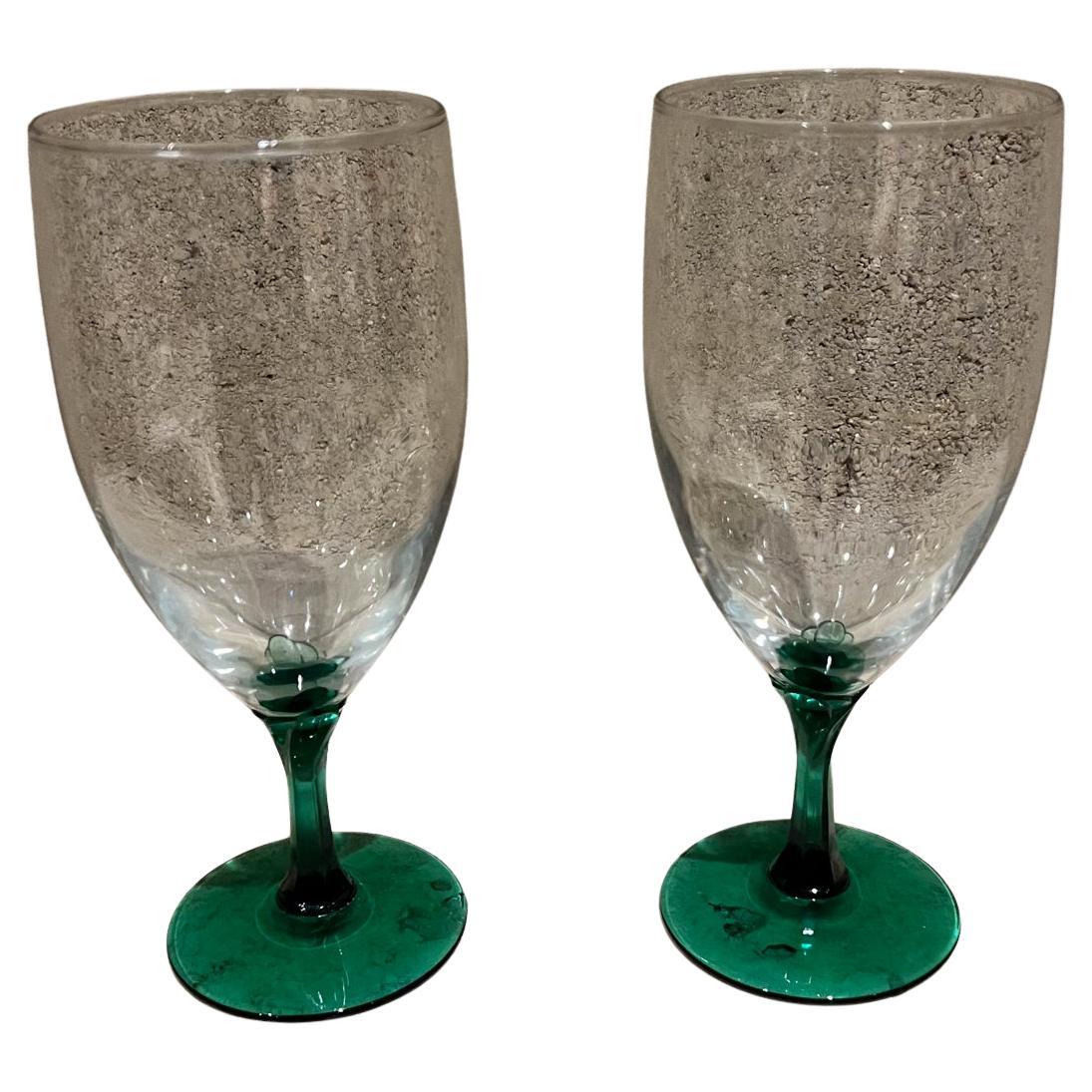 Pareja de copas de agua con tallo verde para vino de los años 70