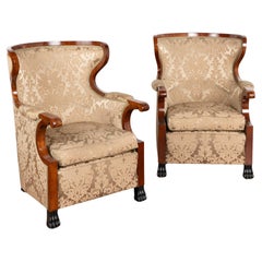 Paire de fauteuils à dossier en Suède, vers 1920-40