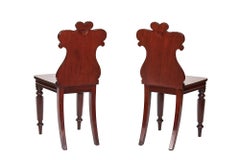 Paar WIV Mahagoni & geschnitzte Dielenstühle