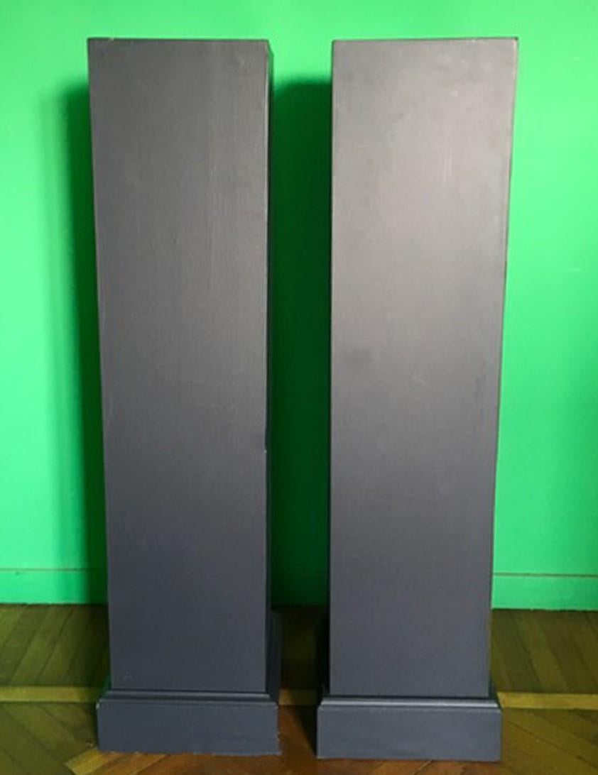 Pair of Wooden Columns in Black and White following  Kelly Wearstler  For Sale 3