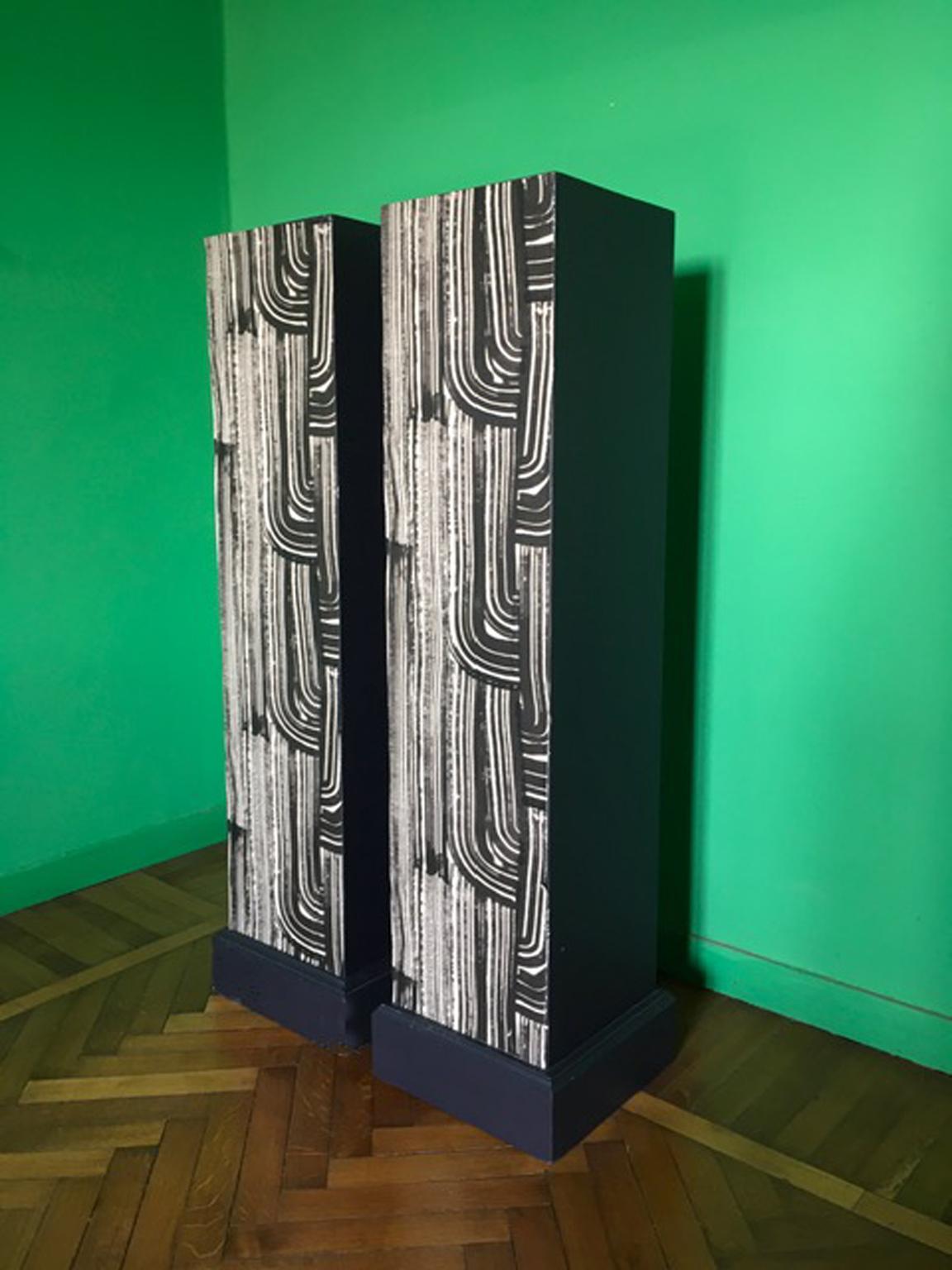 Contemporary Pair of Wooden Columns in Grey For Sale