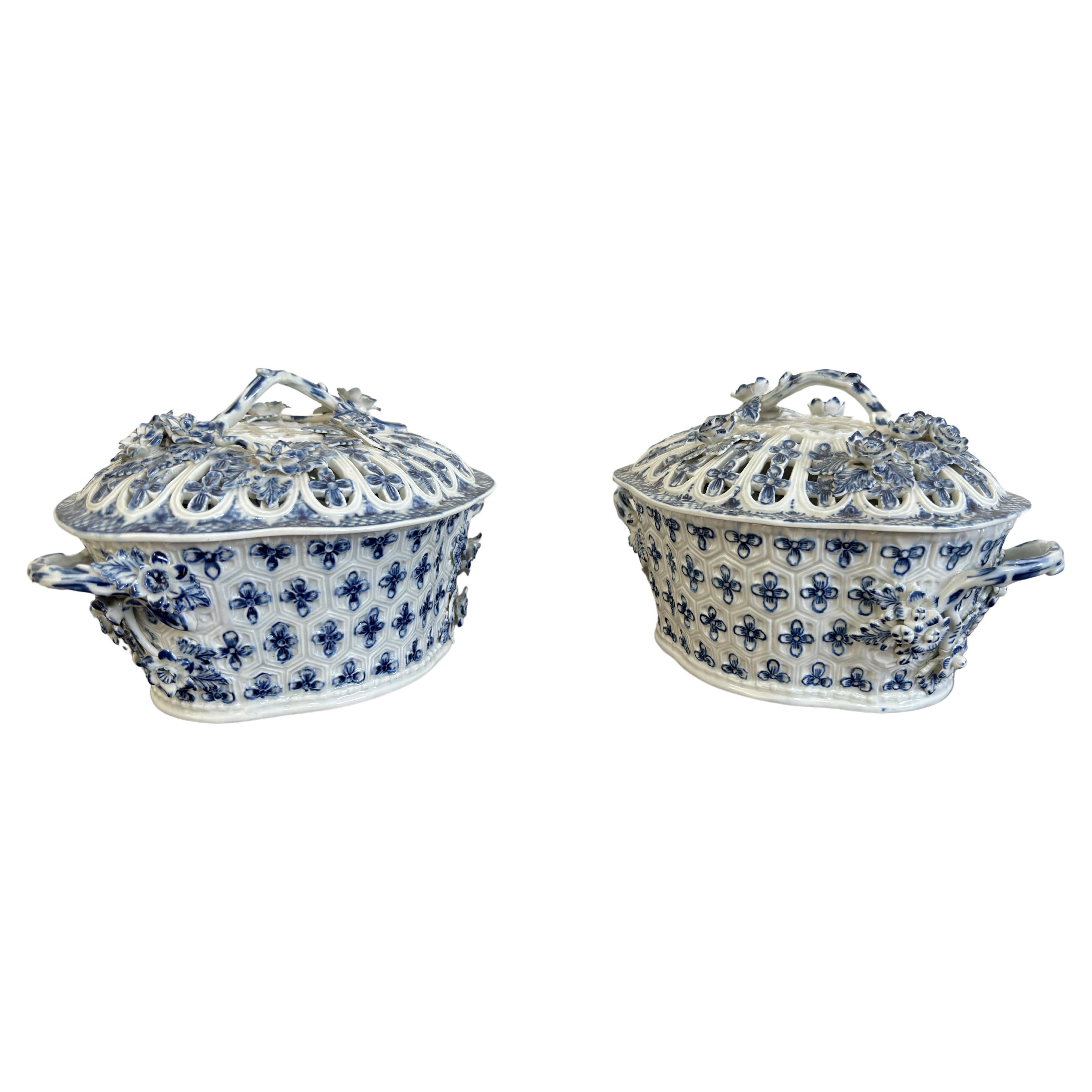 Pair Worcester Dr Wall Chestnut Baskets And Lids For Sale