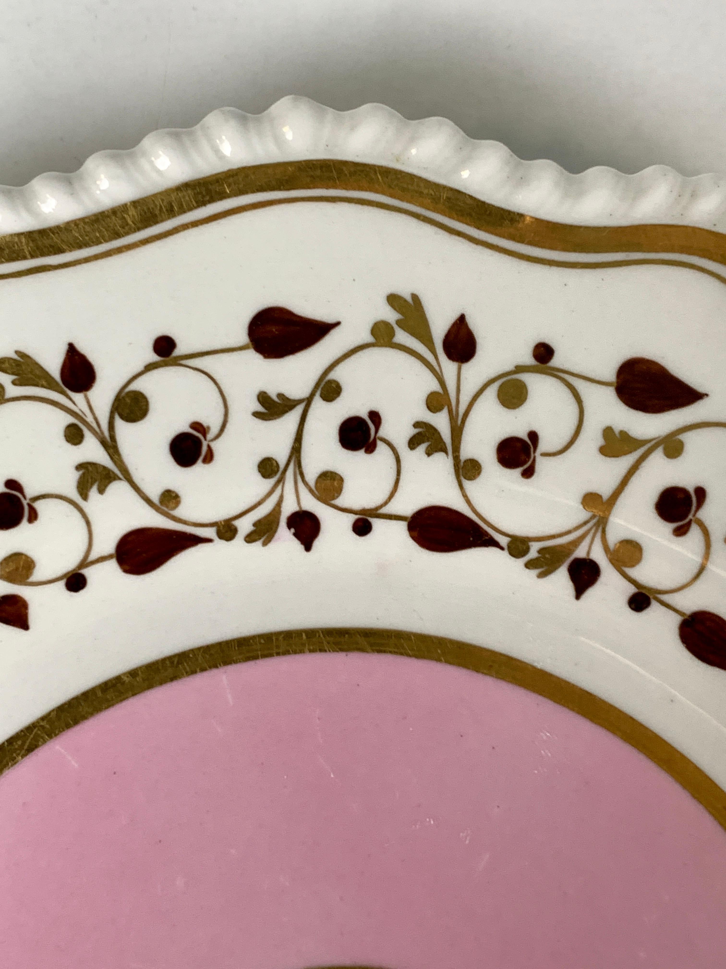 19th Century Pair Worcester Porcelain Pink and Gold Dinner Plates England circa 1820 For Sale