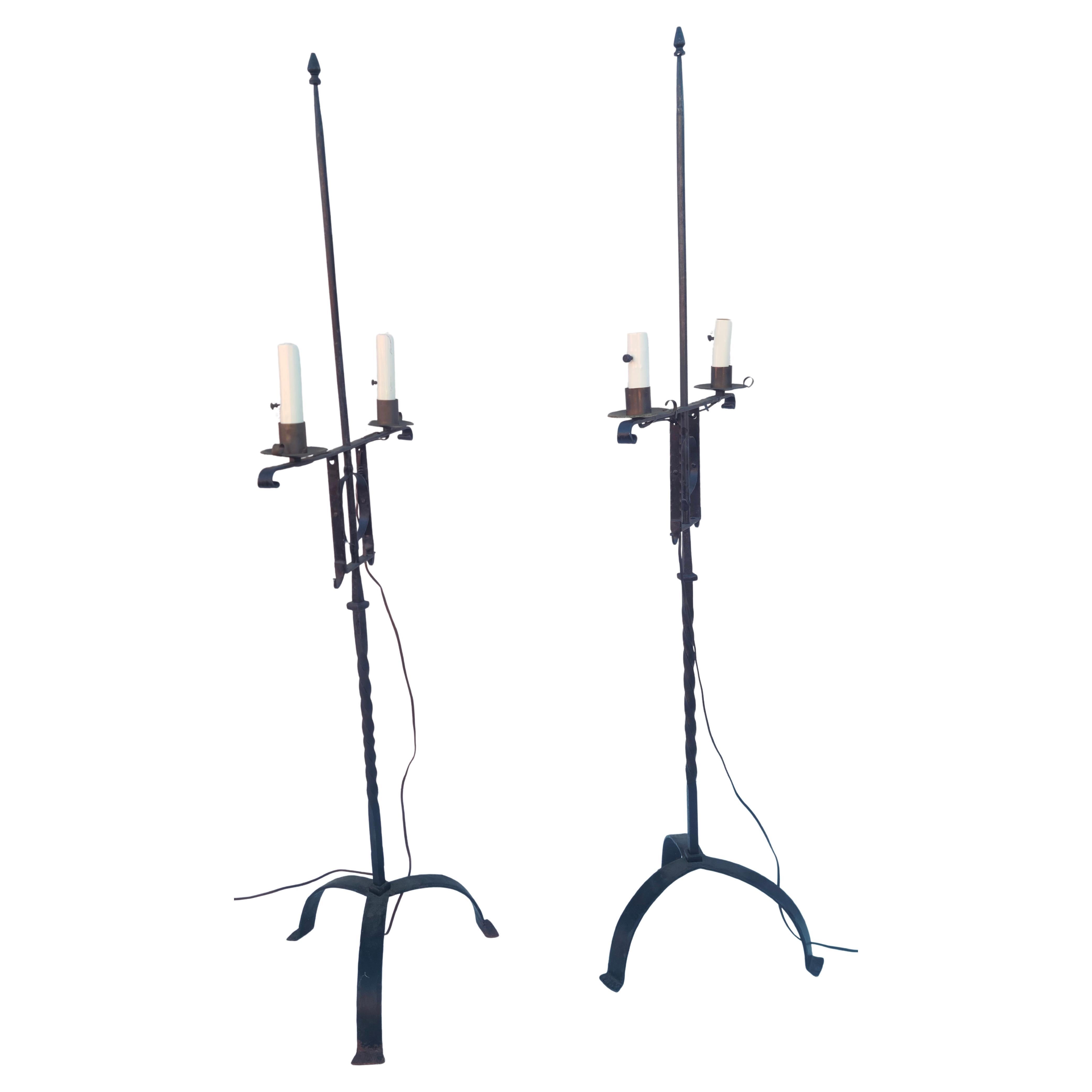 Pair Wrought Iron Floor Lamps Colonial Revival Style of Oscar Bach In Good Condition For Sale In Fraser, MI