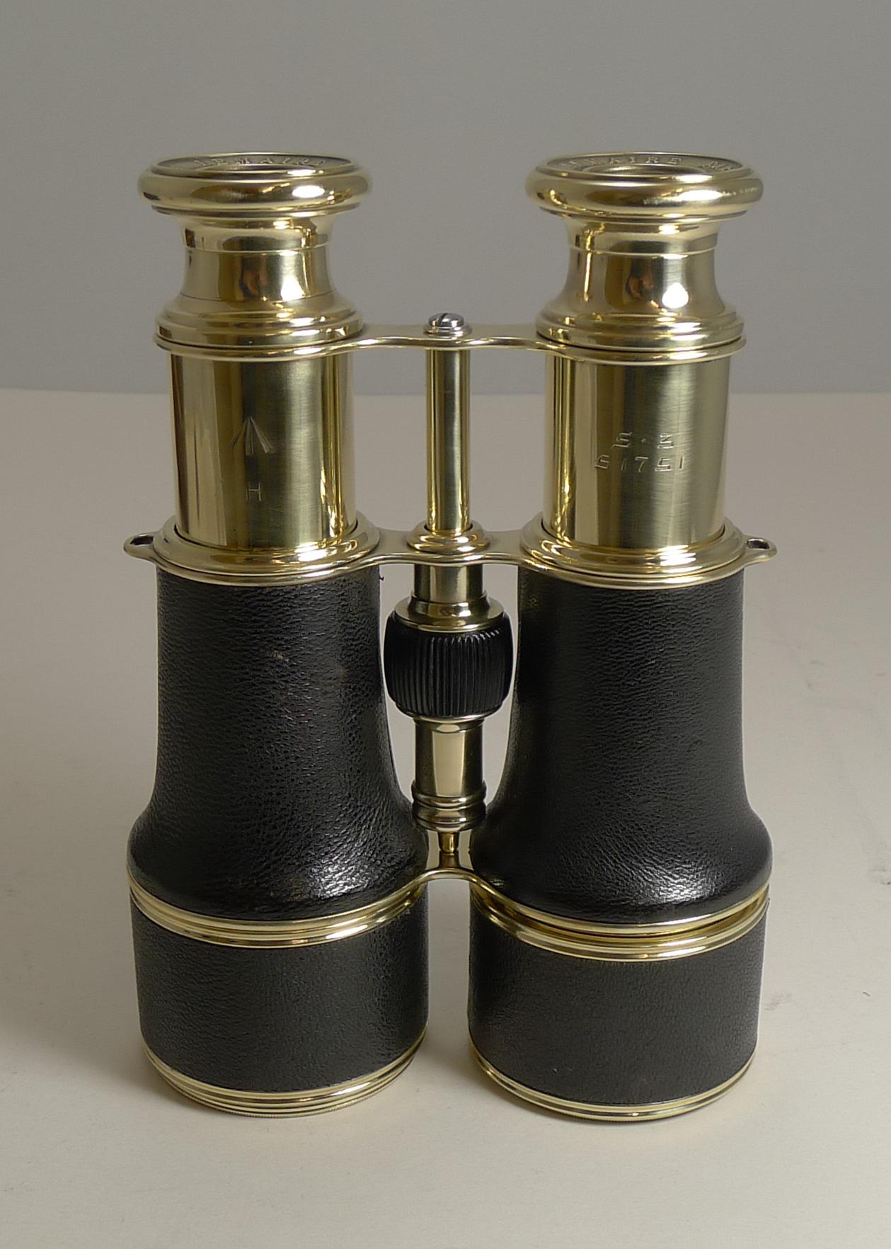 Pair of WWI Binoculars and Case, British Officer's Issue, 1916, LeMaire, Paris 2