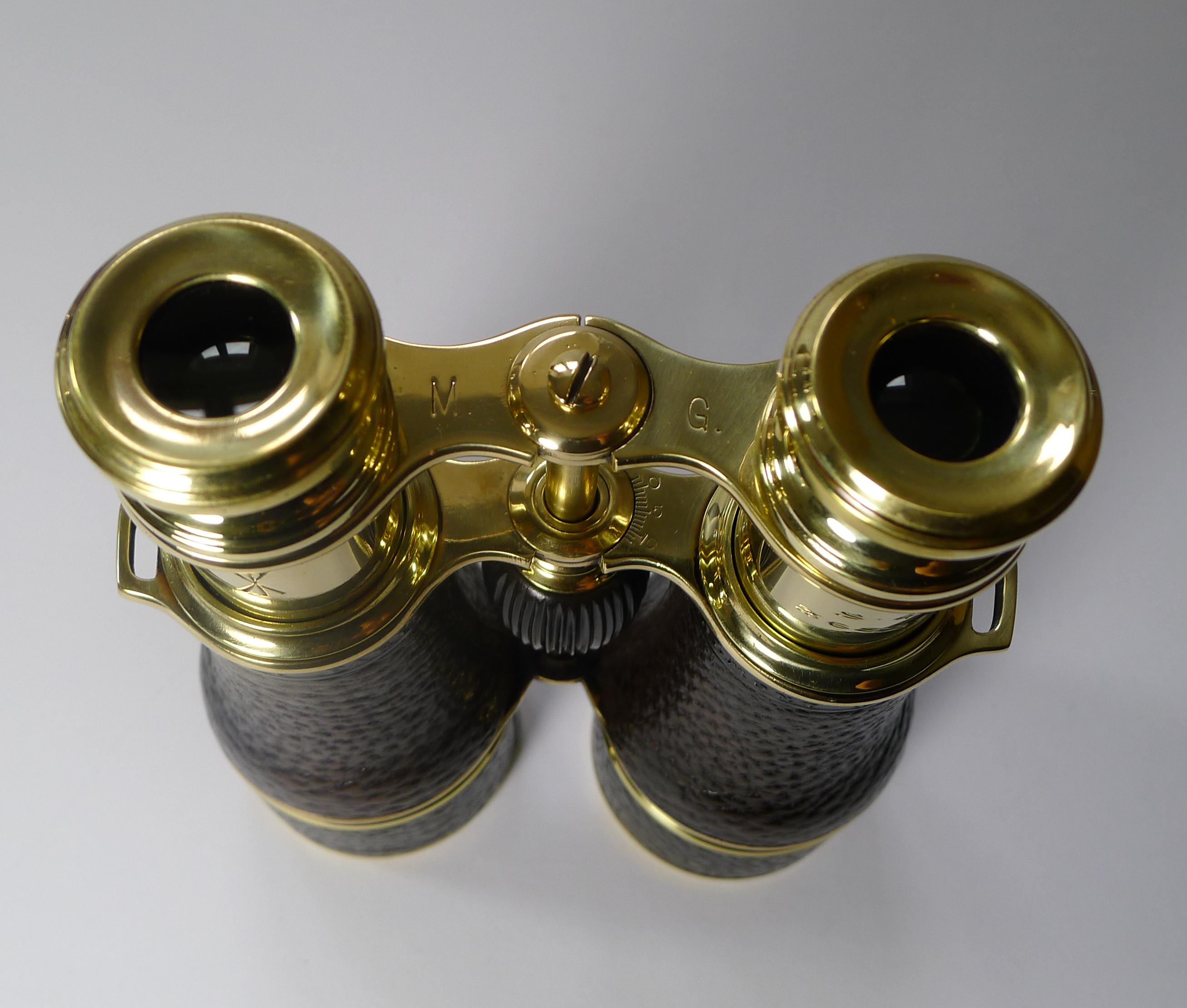 Pair WW1 Binoculars and Case, British Officer's Issue, 1917, Colmont, Paris In Good Condition In Bath, GB
