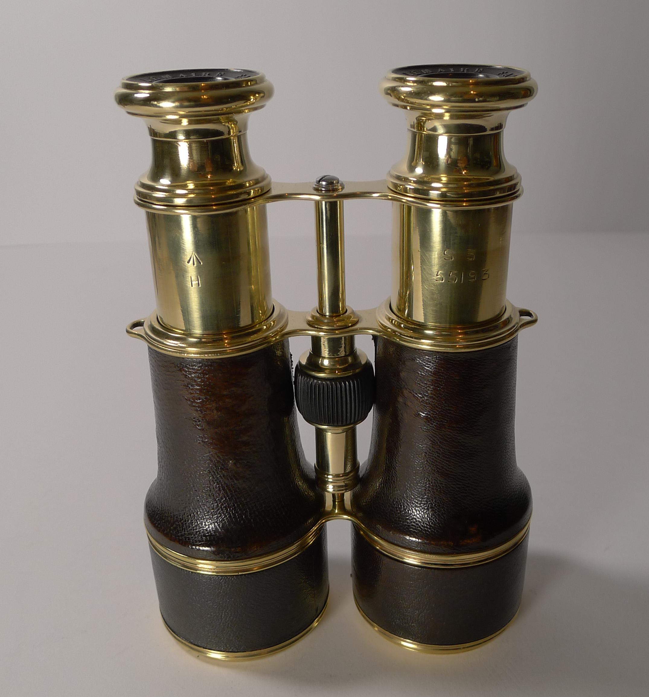 Pair WW1 Binoculars and Case - British Officer's Issue - 1917 - LeMaire, Paris 2