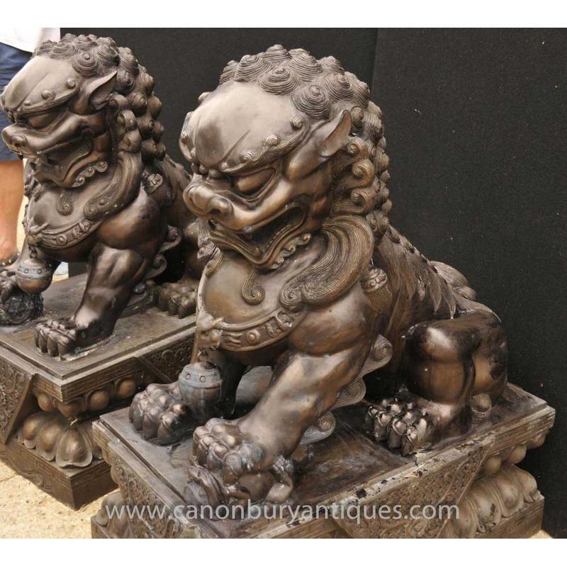 Coppia di cani cinesi in bronzo XL - Statua del tempio di Foo Keiloon Fu Cina in vendita 2
