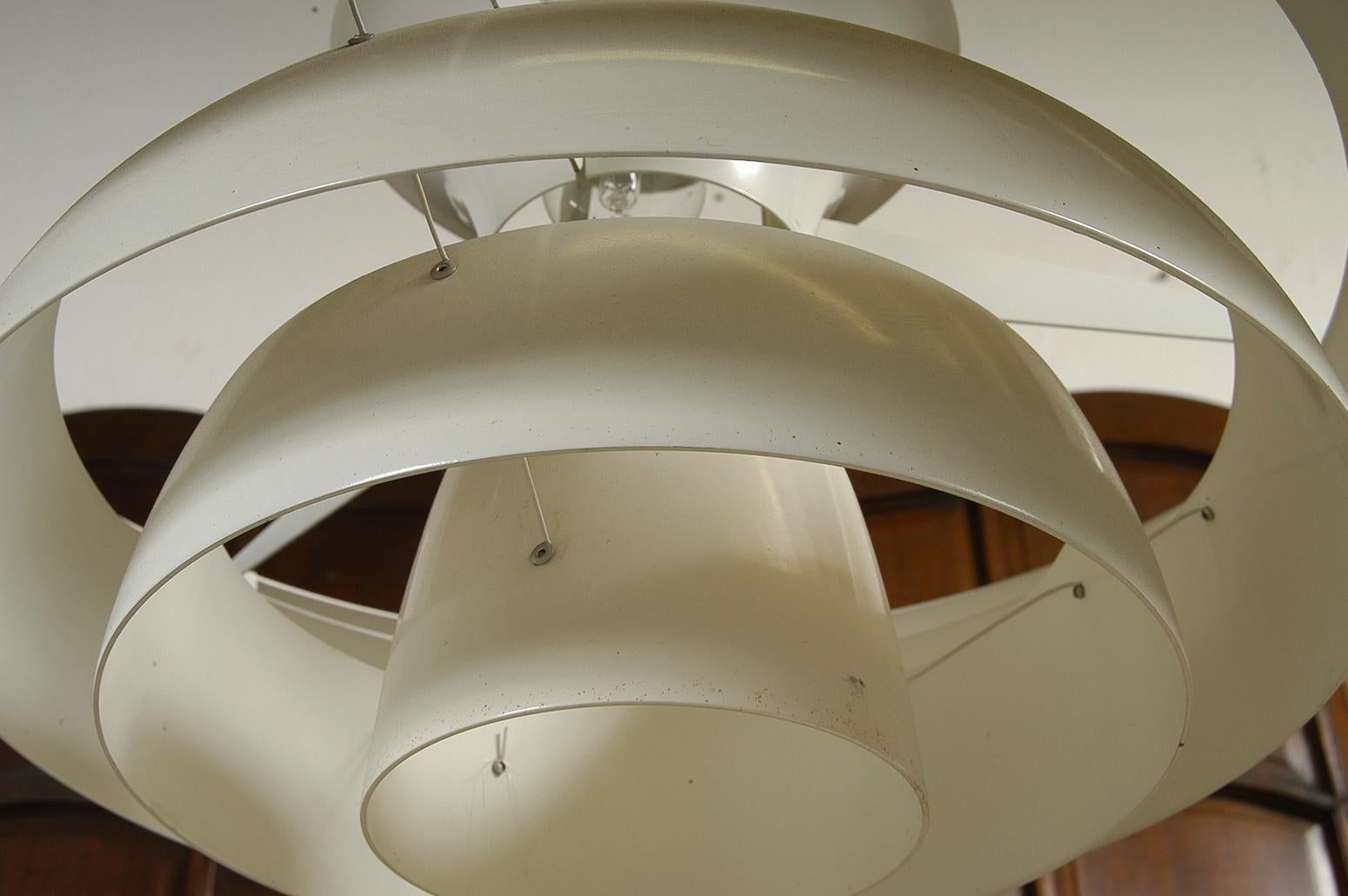 Pair XL White Space Age 1960s Swedish Midcentury Ceiling Lamps by Fagerhults In Good Condition In Sherborne, Dorset