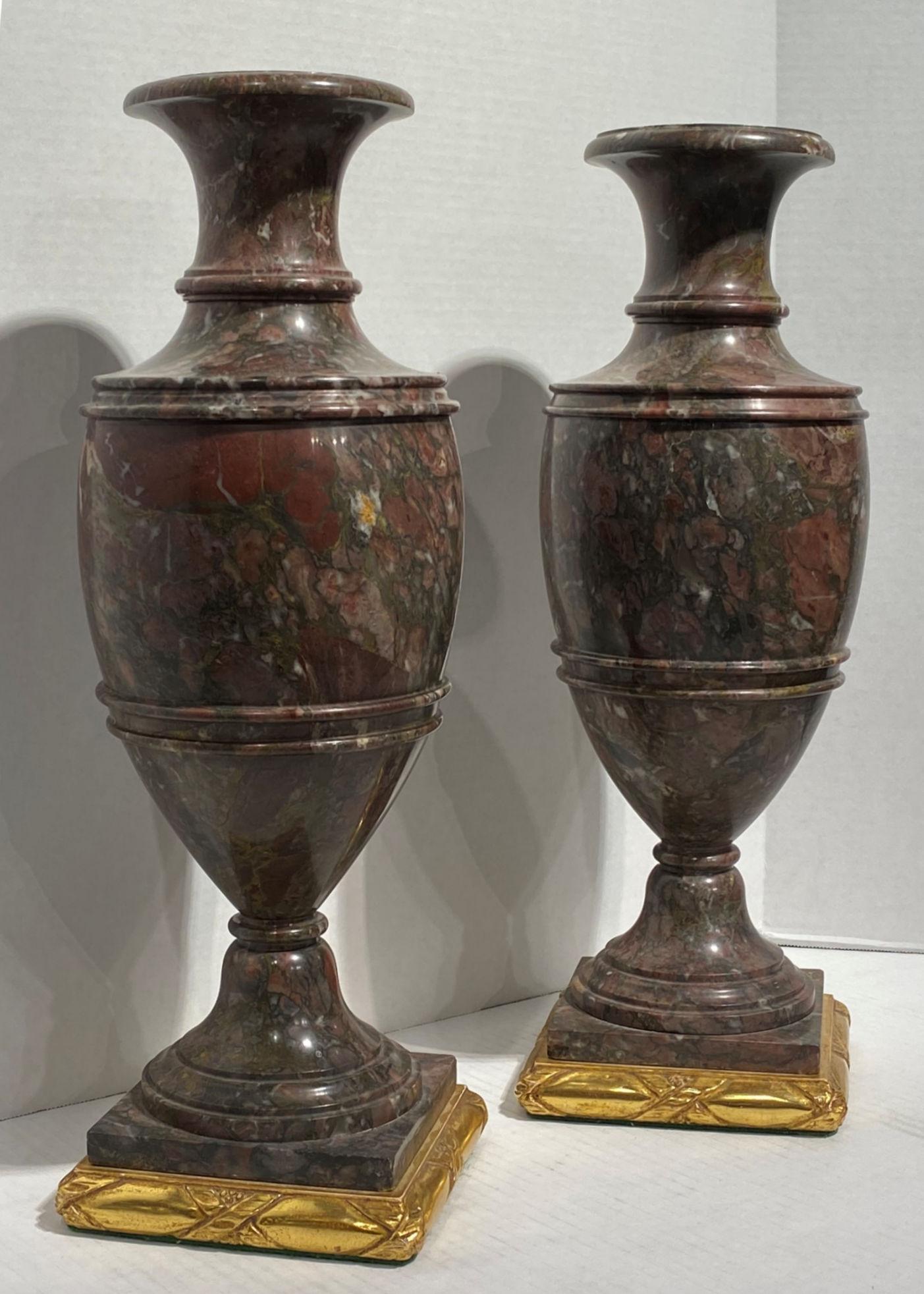 Pair of 19th Century Classical Rouge Marble Vases on Giltwood Bases In Good Condition For Sale In New York, NY