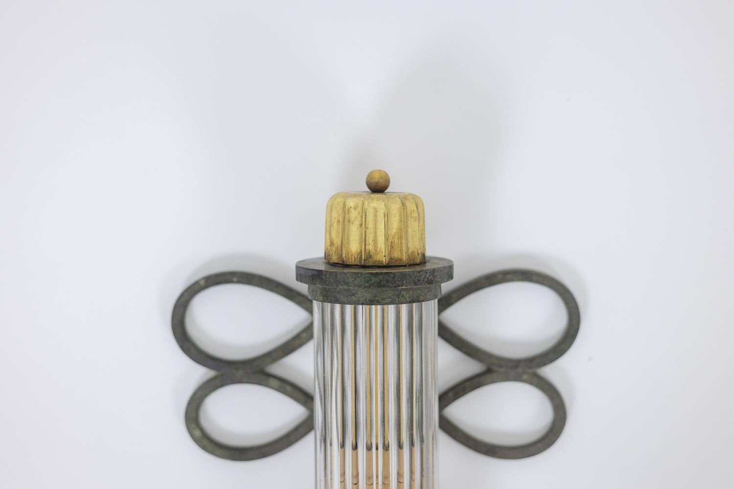 Brass Paire d’appliques de style Art déco, de forme cylindrique. Années 1920. For Sale