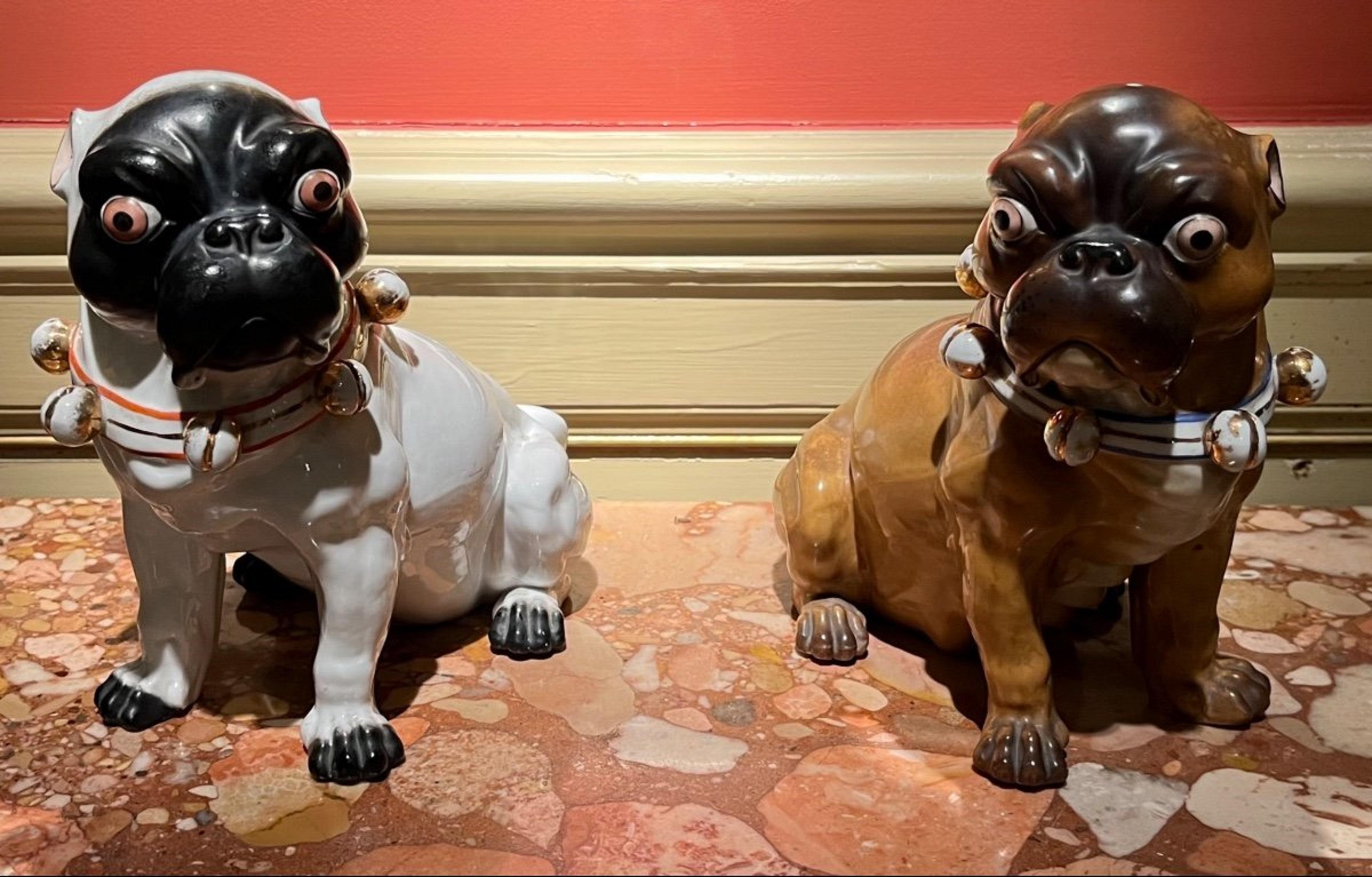 Napoleon III Paire De Carlins En Porcelaine Allemande Xixème Siècle For Sale