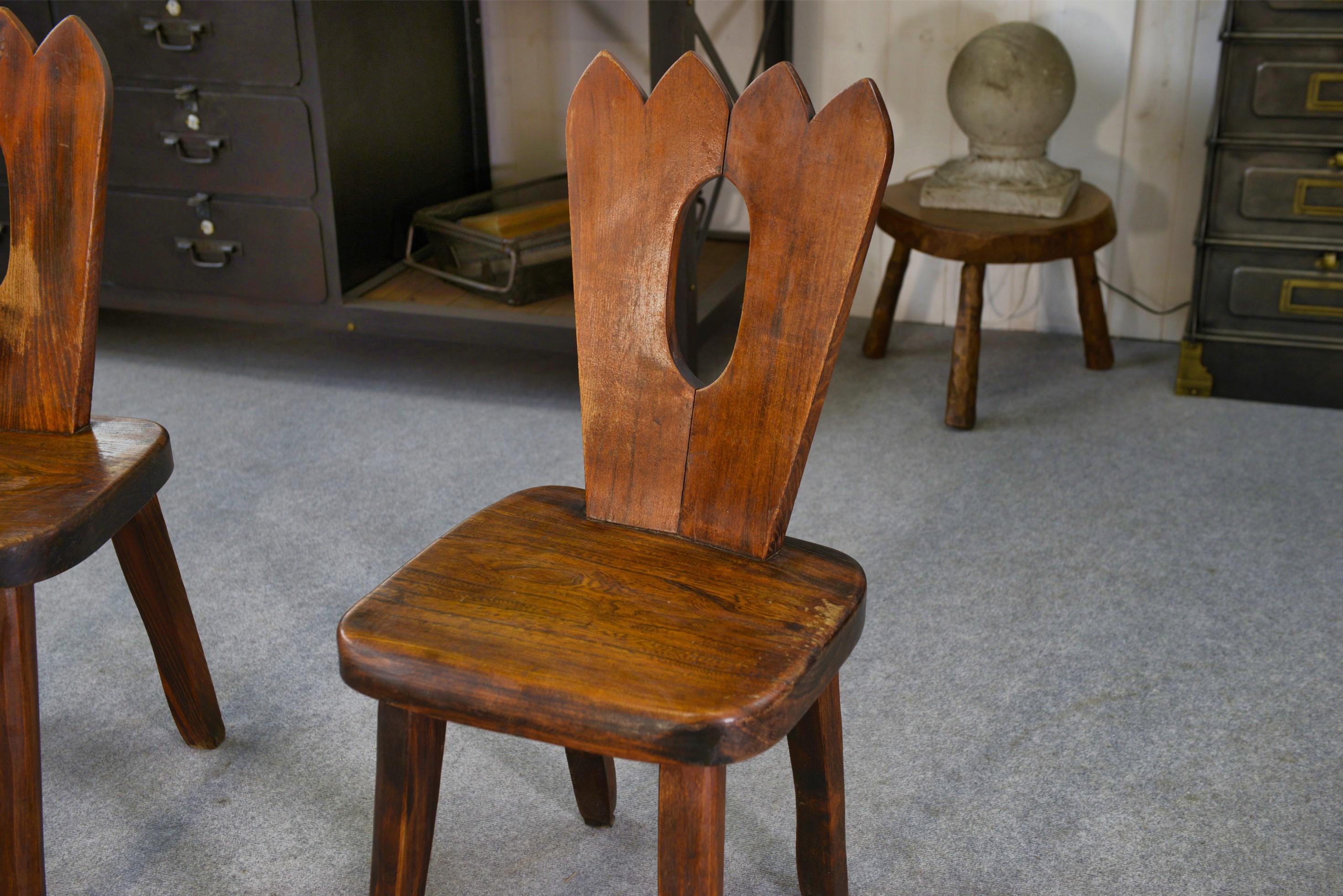 Paar brutalistische Liegestühle aus Massivholz von Aranjou 1960er Jahre (Mitte des 20. Jahrhunderts) im Angebot