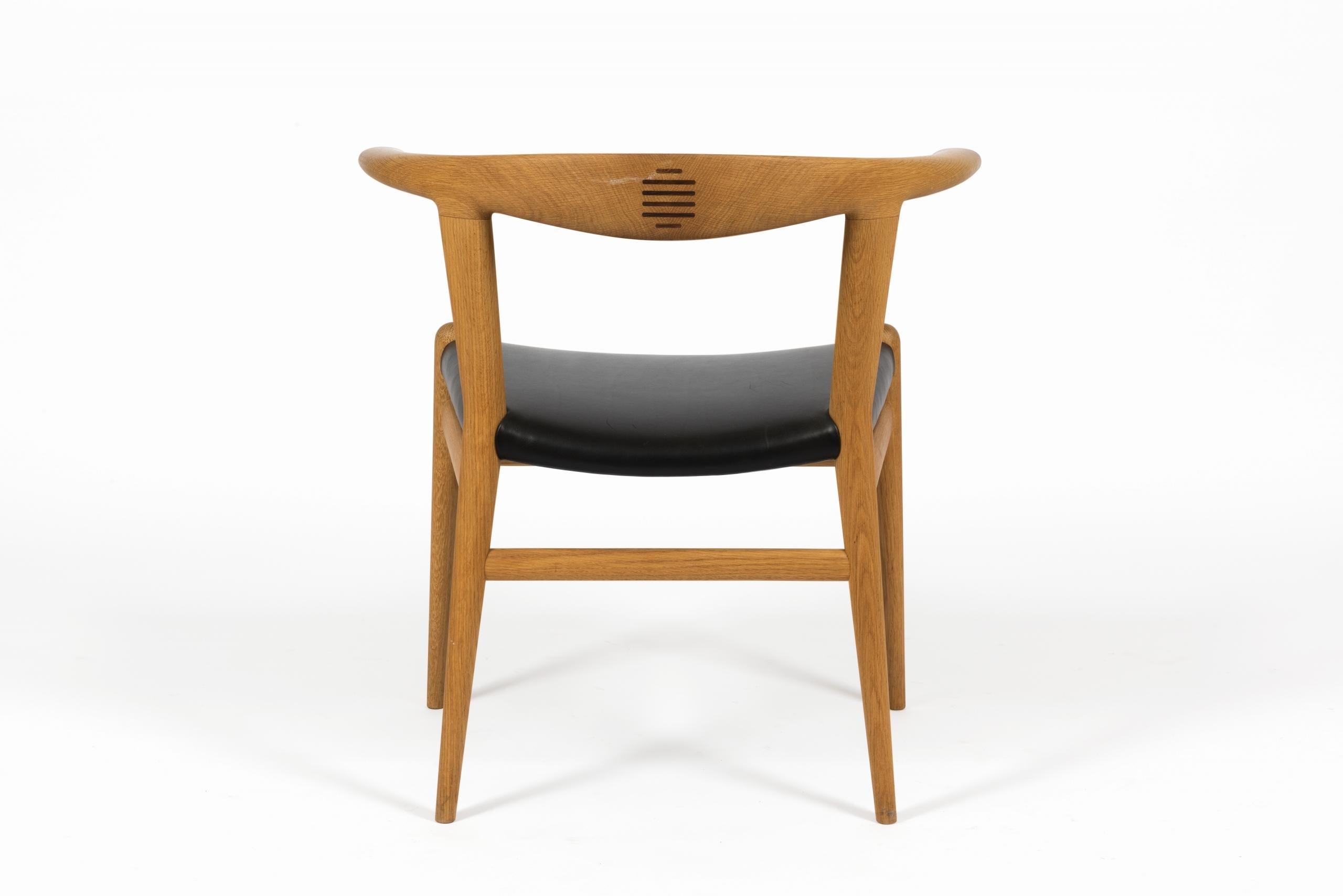 Mid-Century Modern Paire de Chaises ‘Bull Chair’, Modèle PP-518, En Chêne Massif, Hans J. Wegner For Sale
