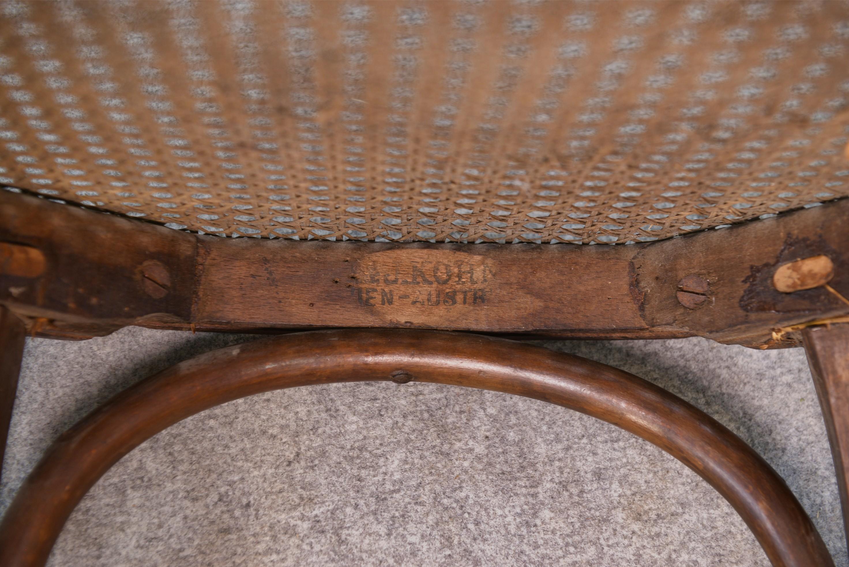 Paire de chaises en bois de hêtre courbé Art nouveau attribué à Koloman Moser For Sale 3