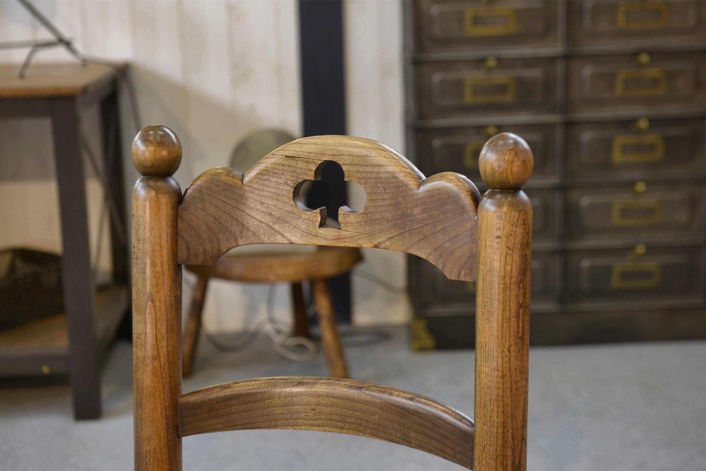 Par de chaises en hêtre et assises en cordage dans le goût de Charles Dudouyt en venta 5