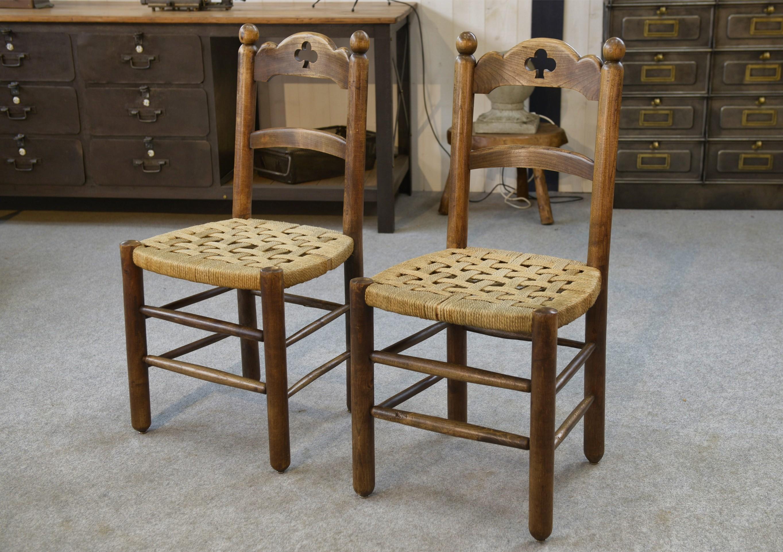Par de chaises en hêtre et assises en cordage dans le goût de Charles Dudouyt en venta 3