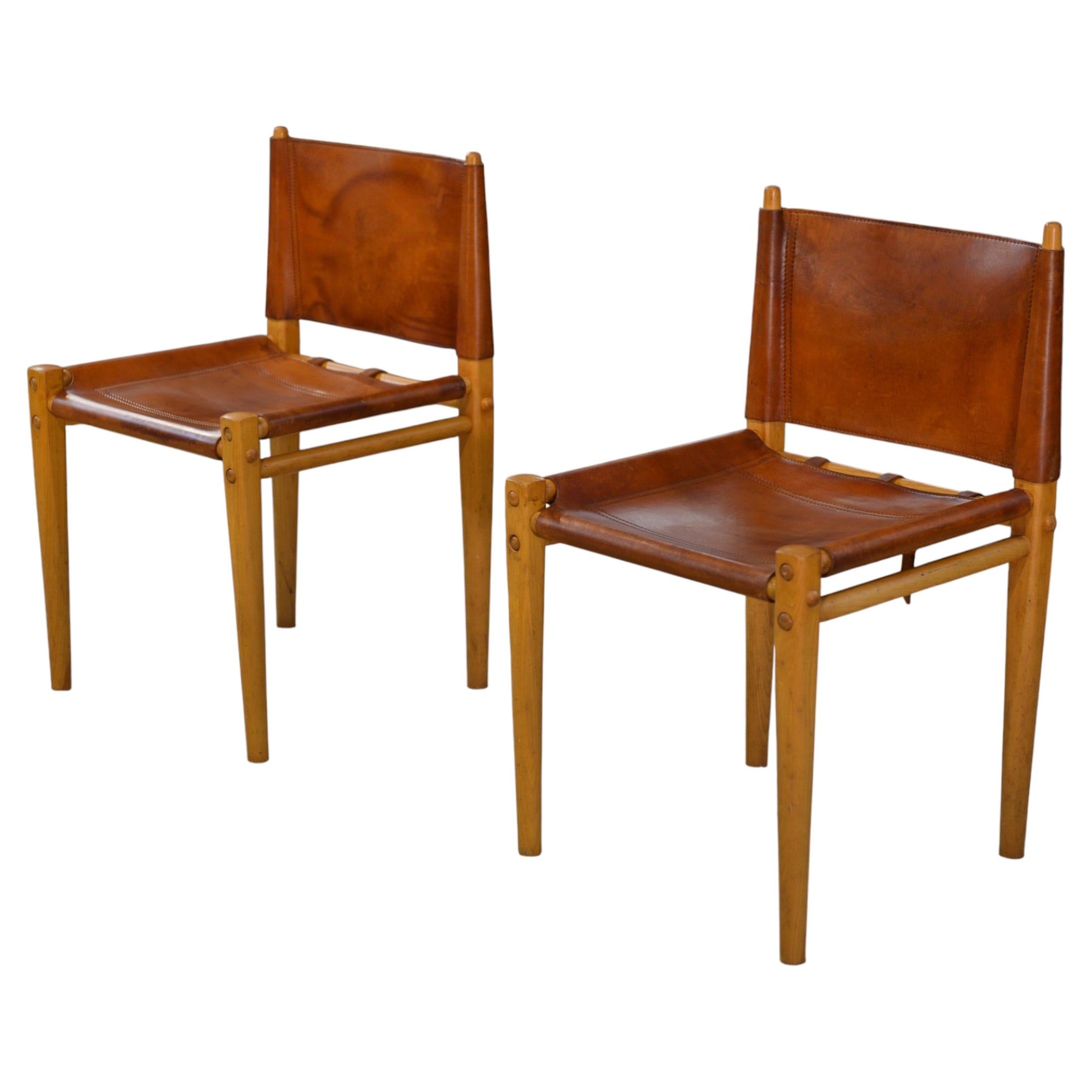 Paire de chaises modèle "Oasis" par Gian Franco Legler pour Zanotta 1960's en vente