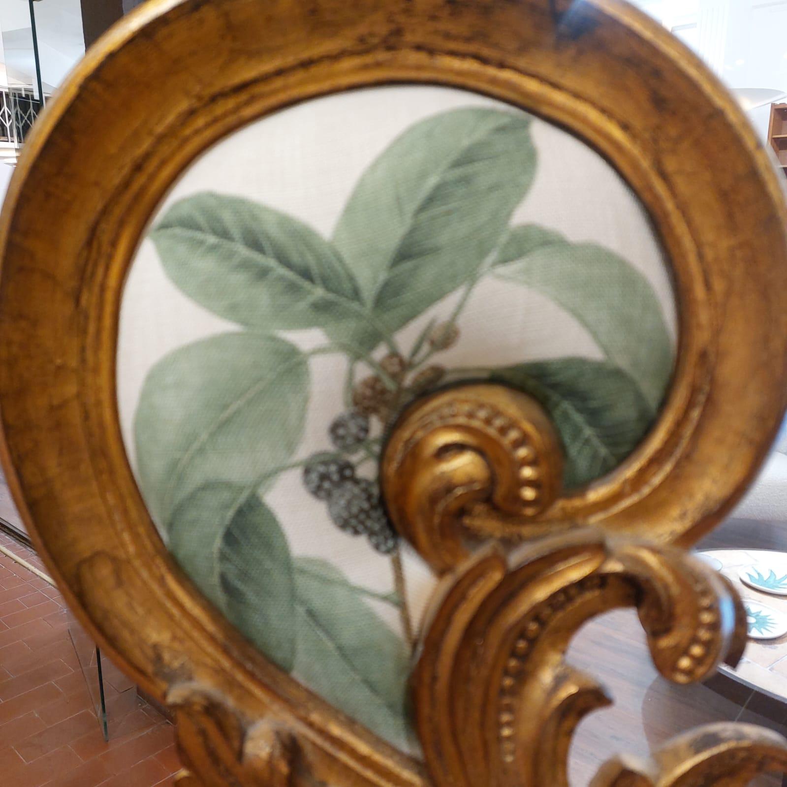 Paire de chaises Rococo en bois doré 14