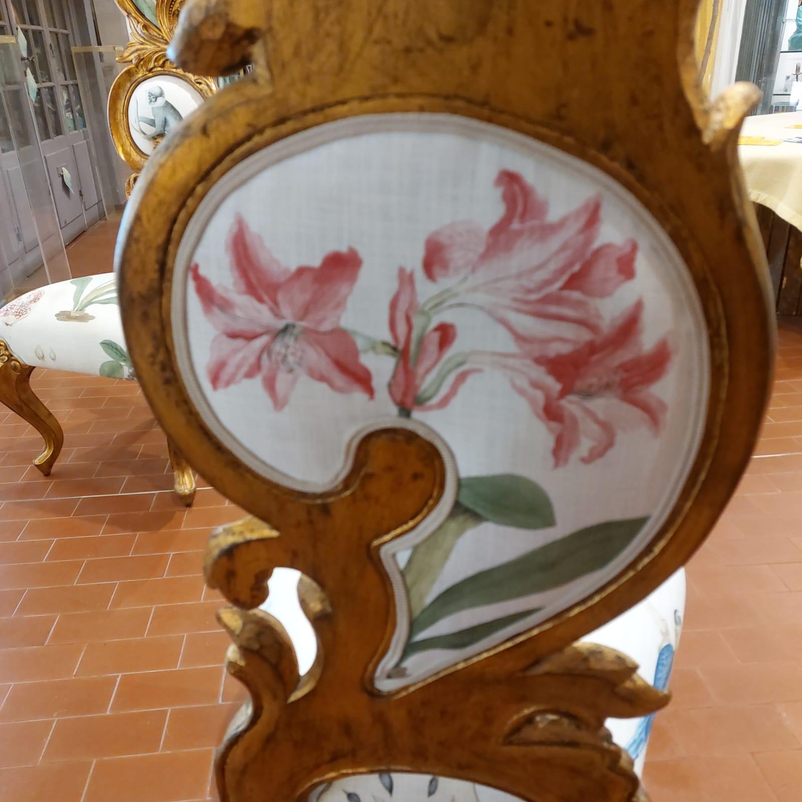 Gold Paire de chaises Rococo en bois doré
