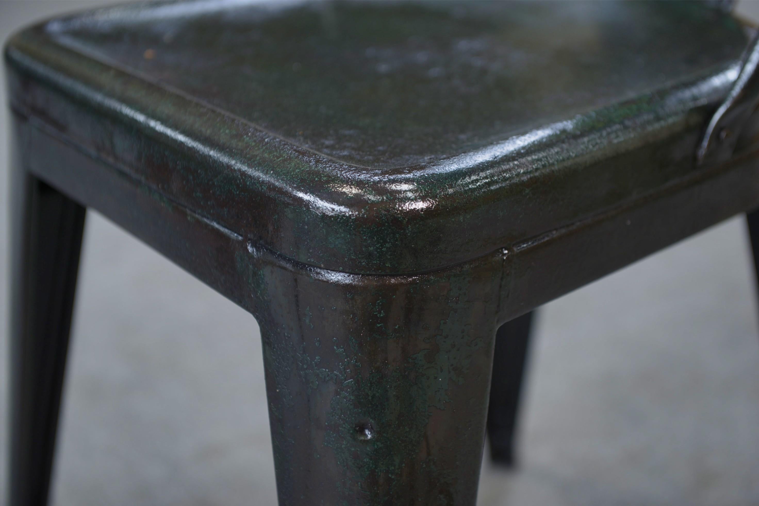 Paire de chaises Tolix par Xavier Pauchard première édition fin 1920's For Sale 3