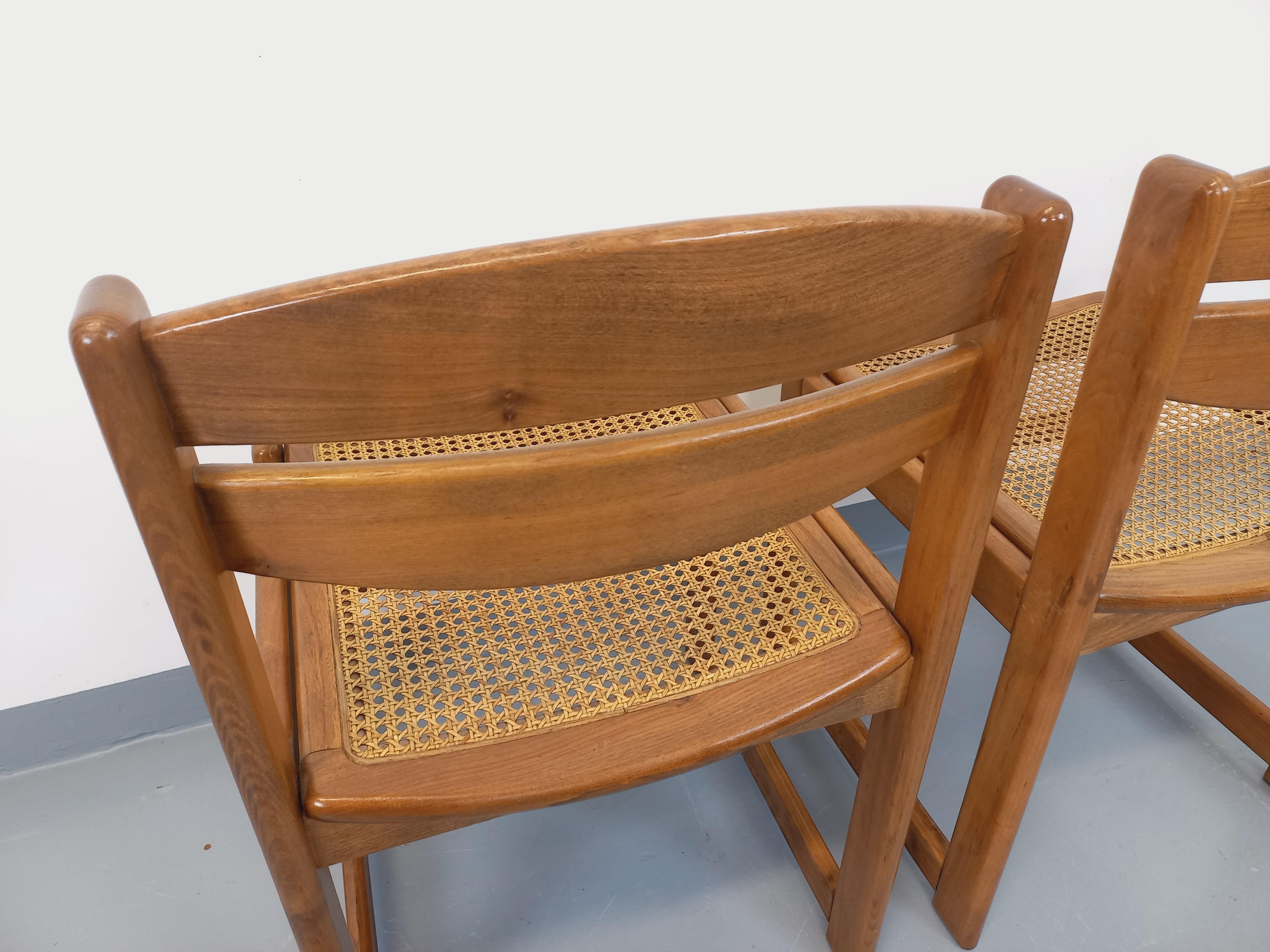 Coppia di chaise traîneau vintage in bois de hêtre e cannage degli anni 70 80 in vendita 3
