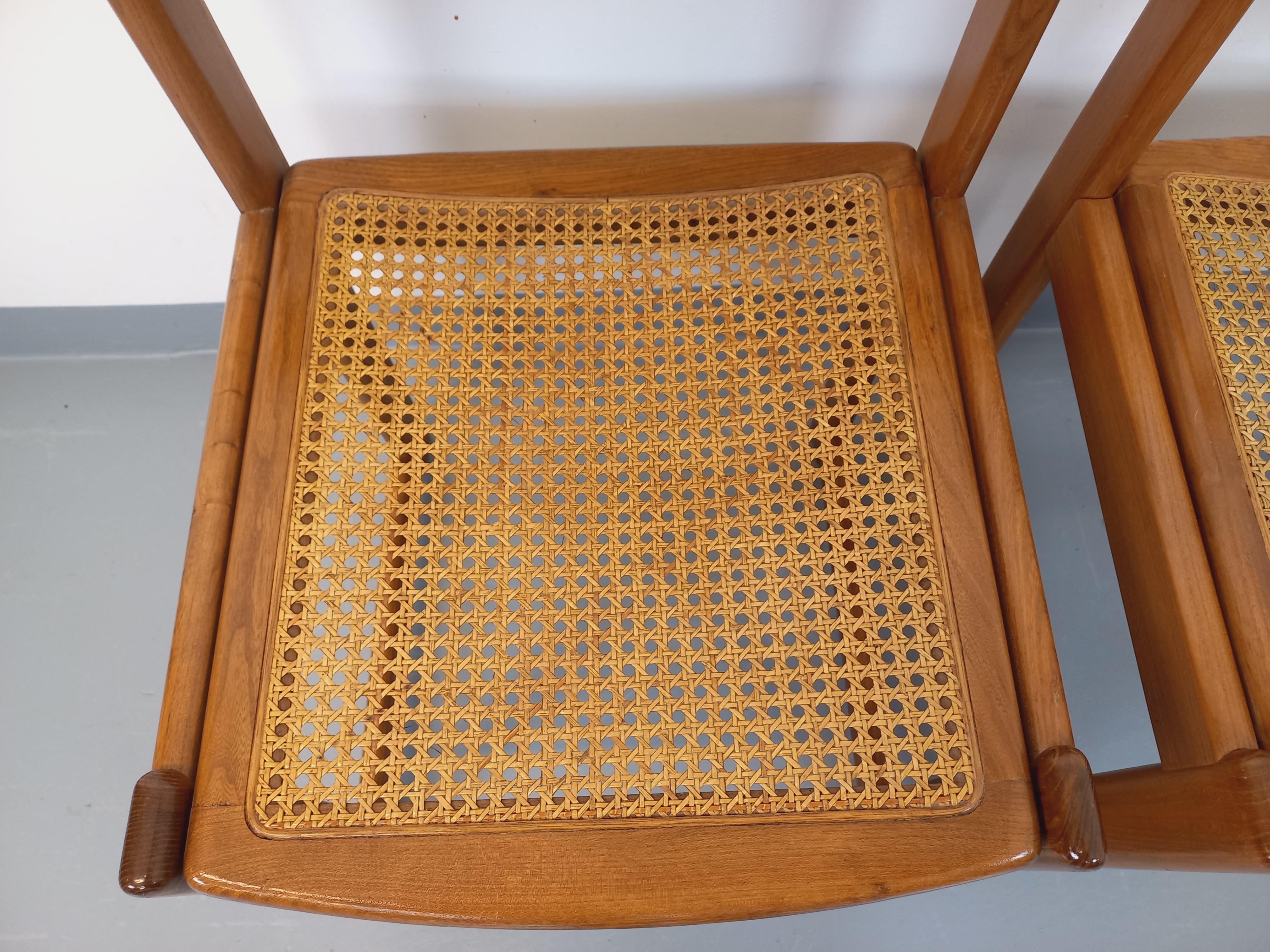 Coppia di chaise traîneau vintage in bois de hêtre e cannage degli anni 70 80 In condizioni buone in vendita a BESANÇON, FR