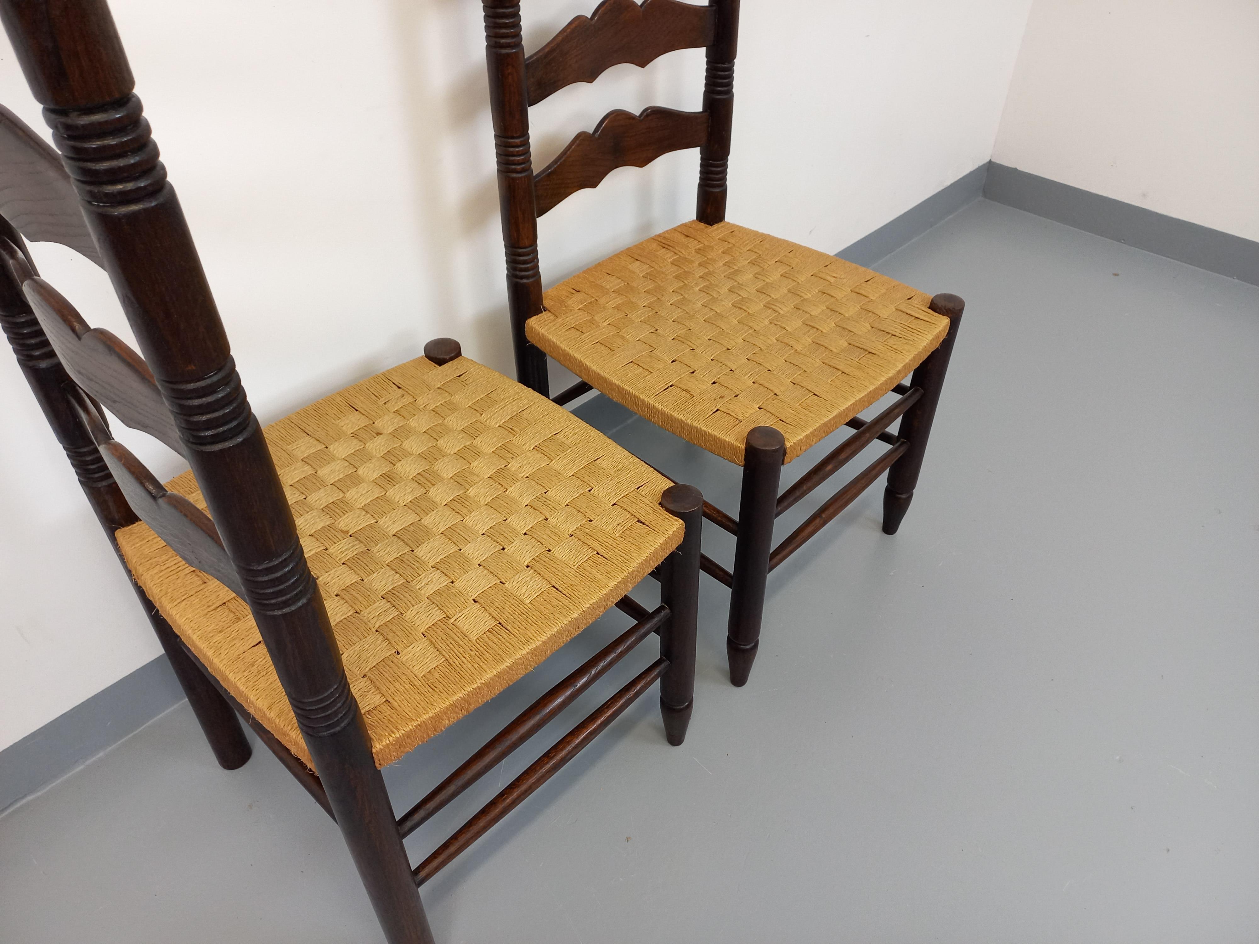 Paare von Liegen im Vintage Arts & Craft Stil Antonio's aus Holz (Französisch) im Angebot