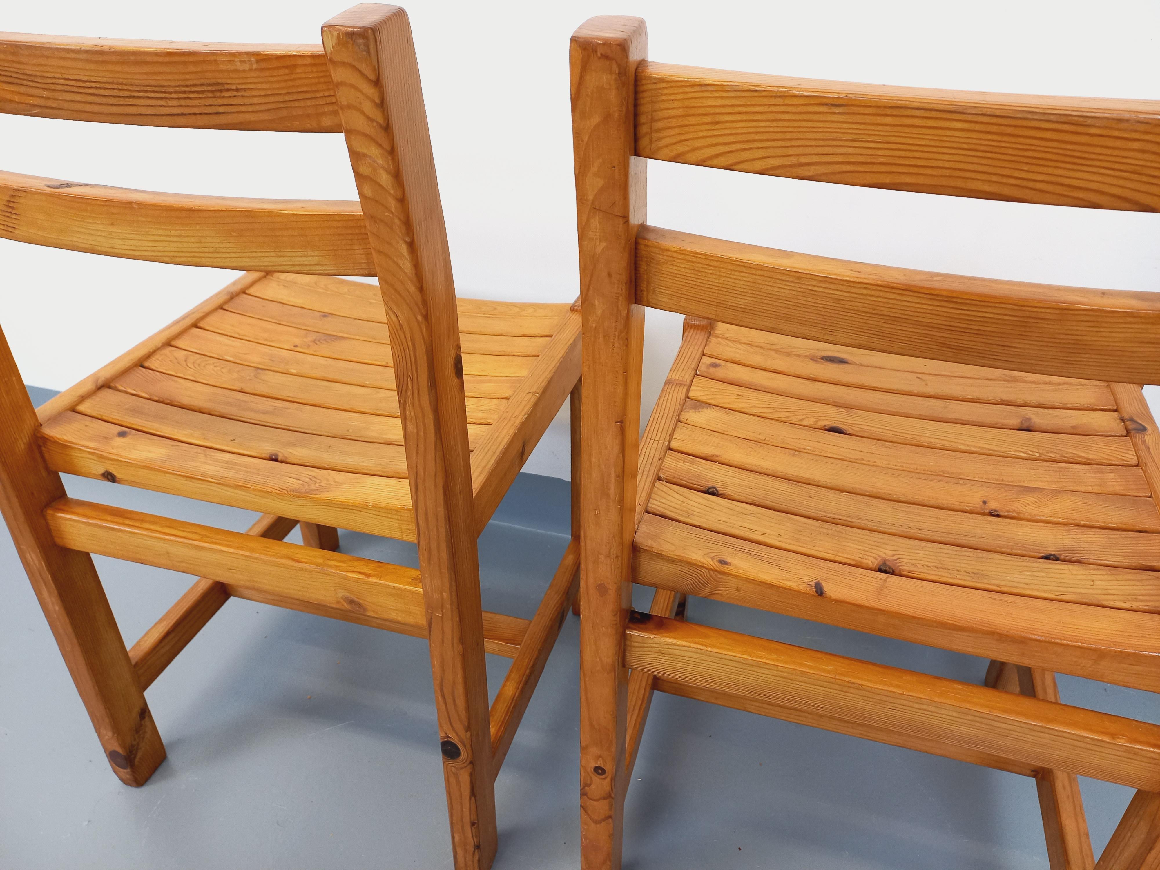Coppia di chaise vintage in spillo degli anni '70 in vendita 4