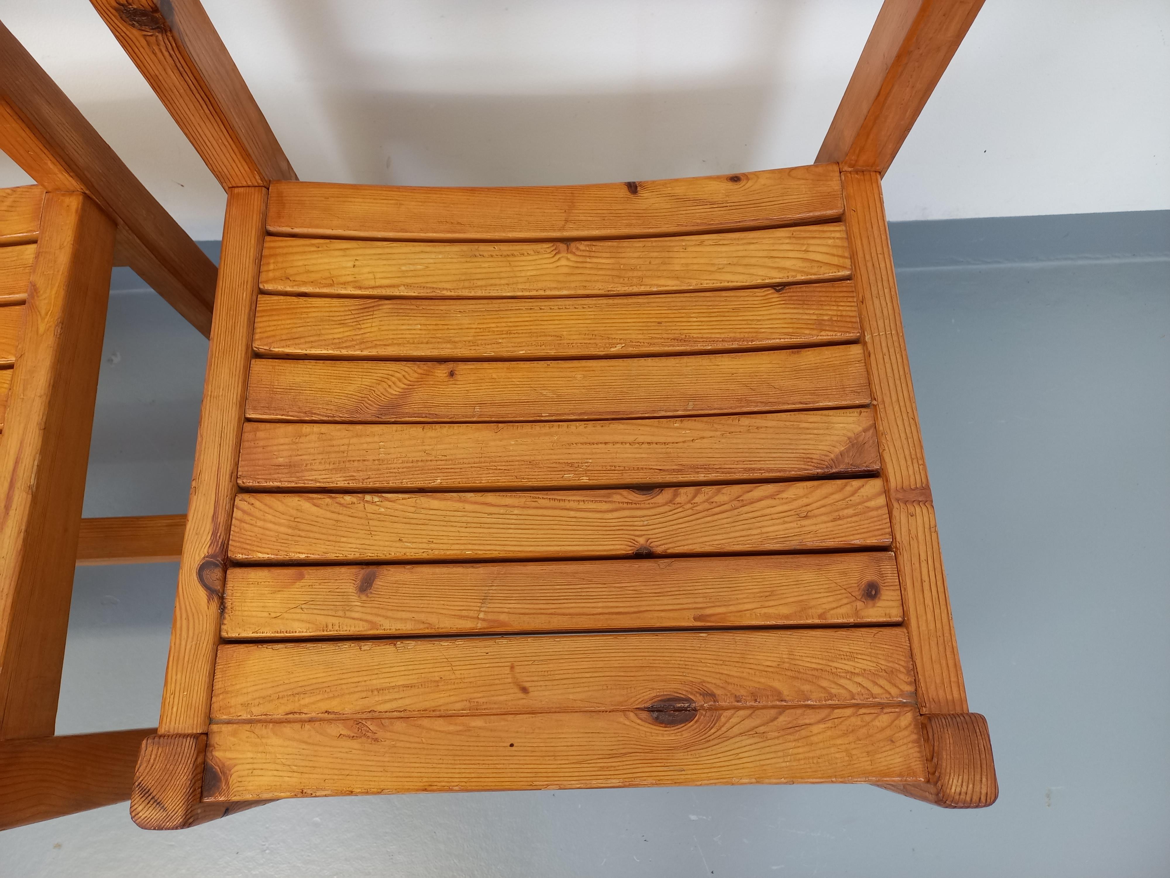 Coppia di chaise vintage in spillo degli anni '70 In condizioni buone in vendita a BESANÇON, FR