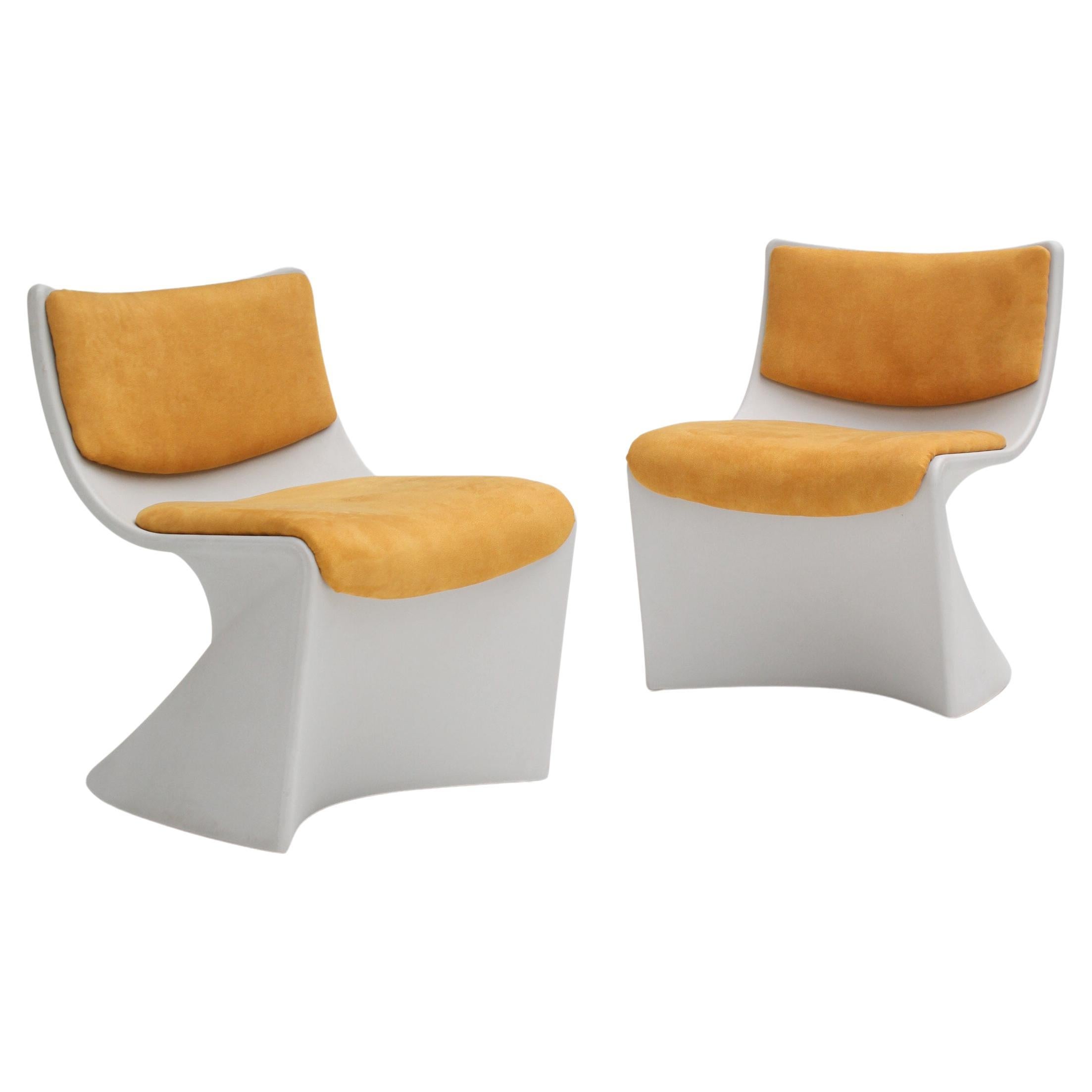 Paire de chauffeuses A Space par Angelo Pinaffo
Paolo Scagnellato