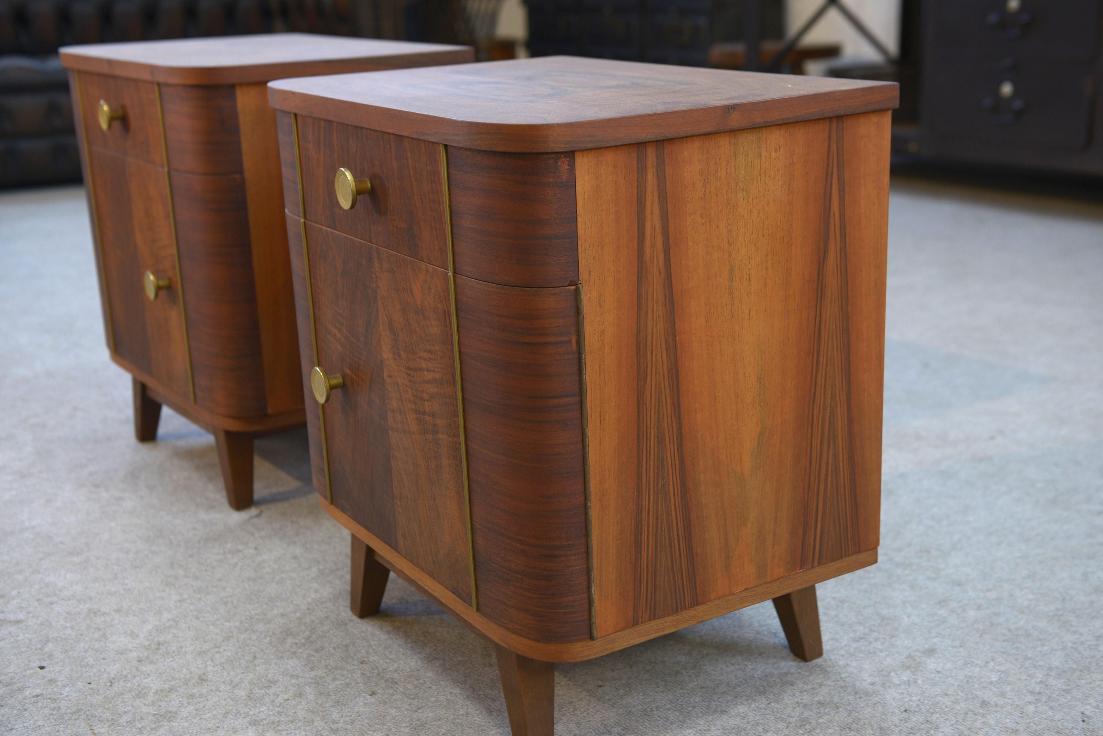 Mid-20th Century Paire de chevets en bois 1960 For Sale
