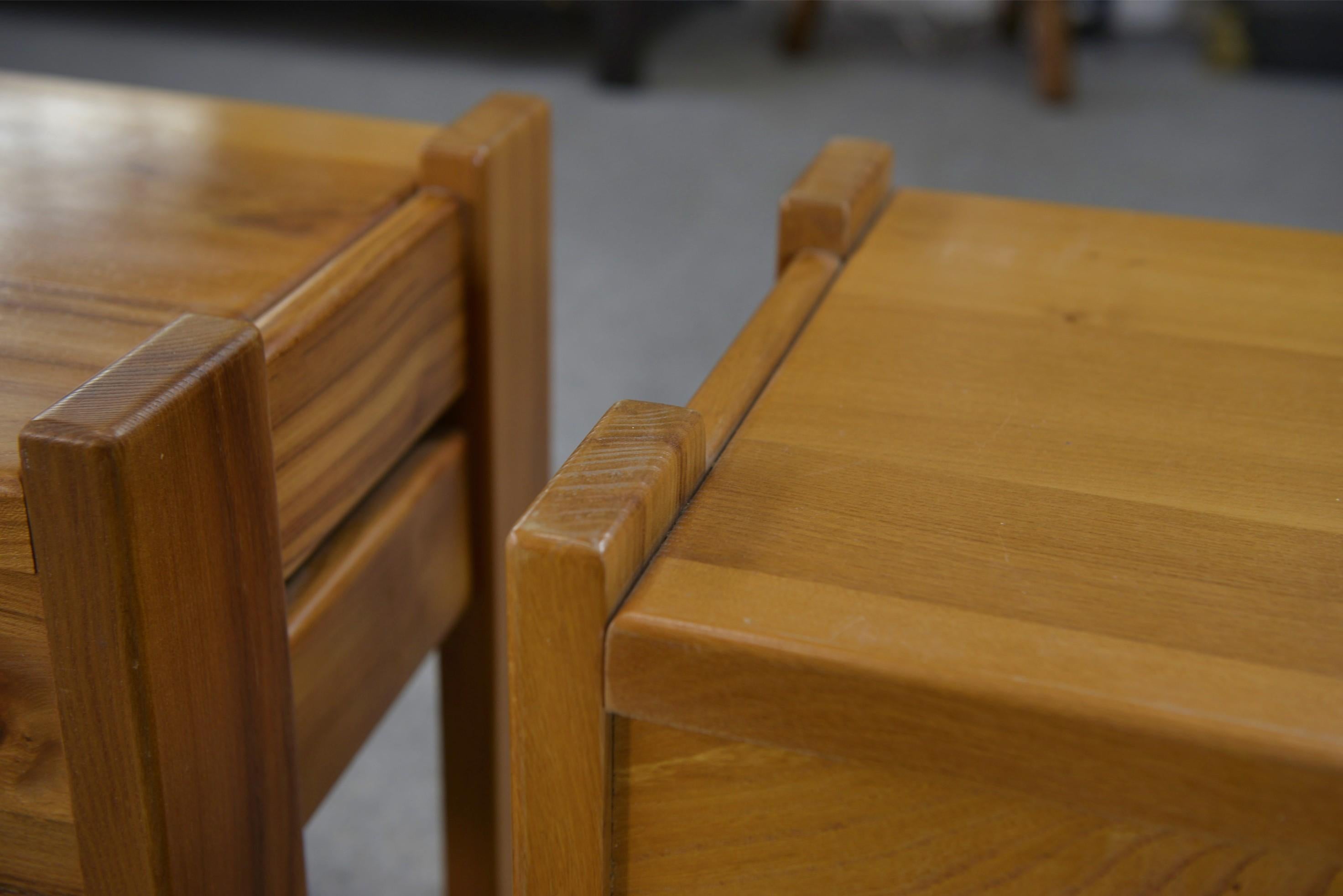 Paire de chevets en orme pour Maison REGAIN 1970's For Sale 3