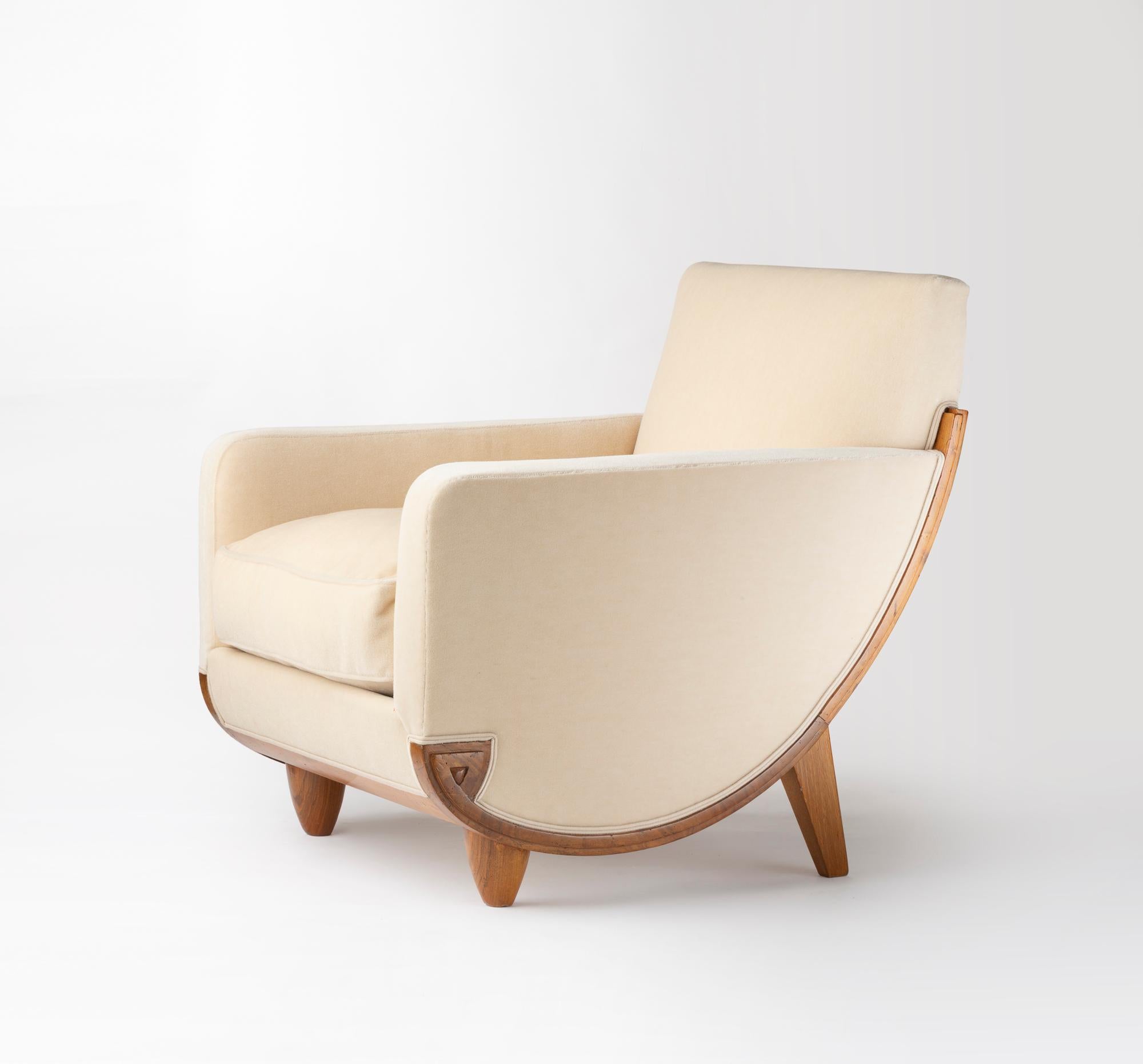 Metà XX secolo Paire de fauteuils di Alfred Levy in vendita