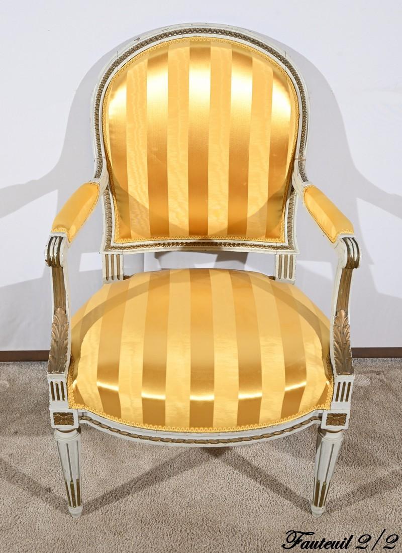 Paire de fauteuils cabriolets, style Louis XVI - Fin du XIXe siècle en vente 11