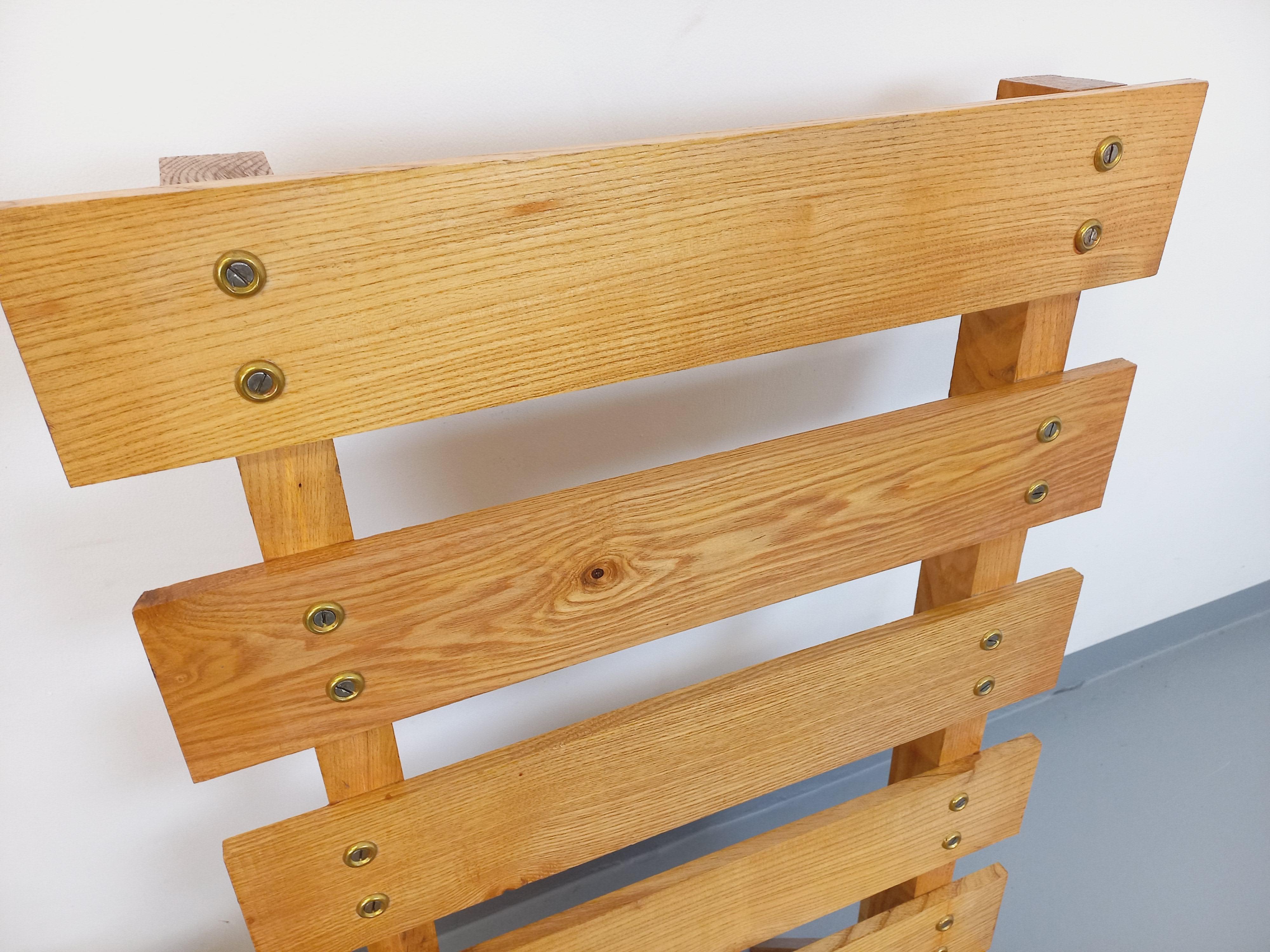 Paar brutalistische Fahrstühle aus Holz aus den 60er Jahren im Angebot 9