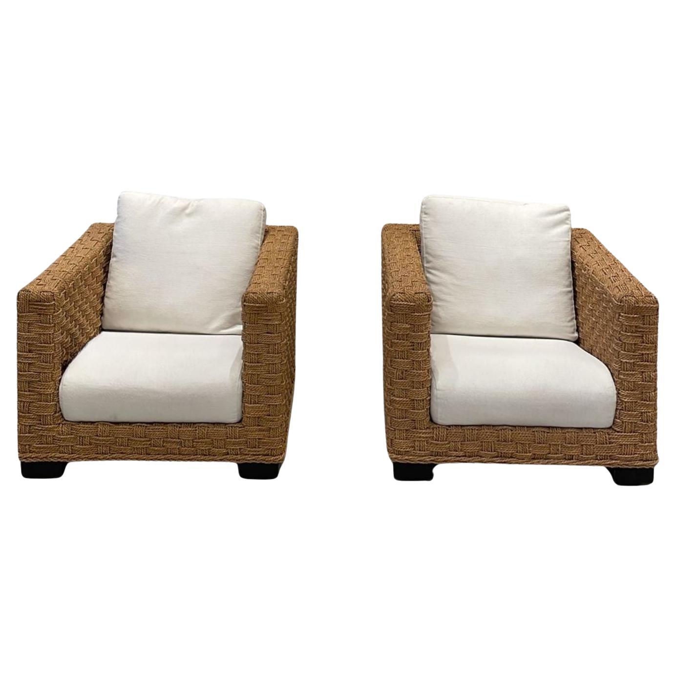 Par de Fauteuils dans le gout d'Audoux et Minnet