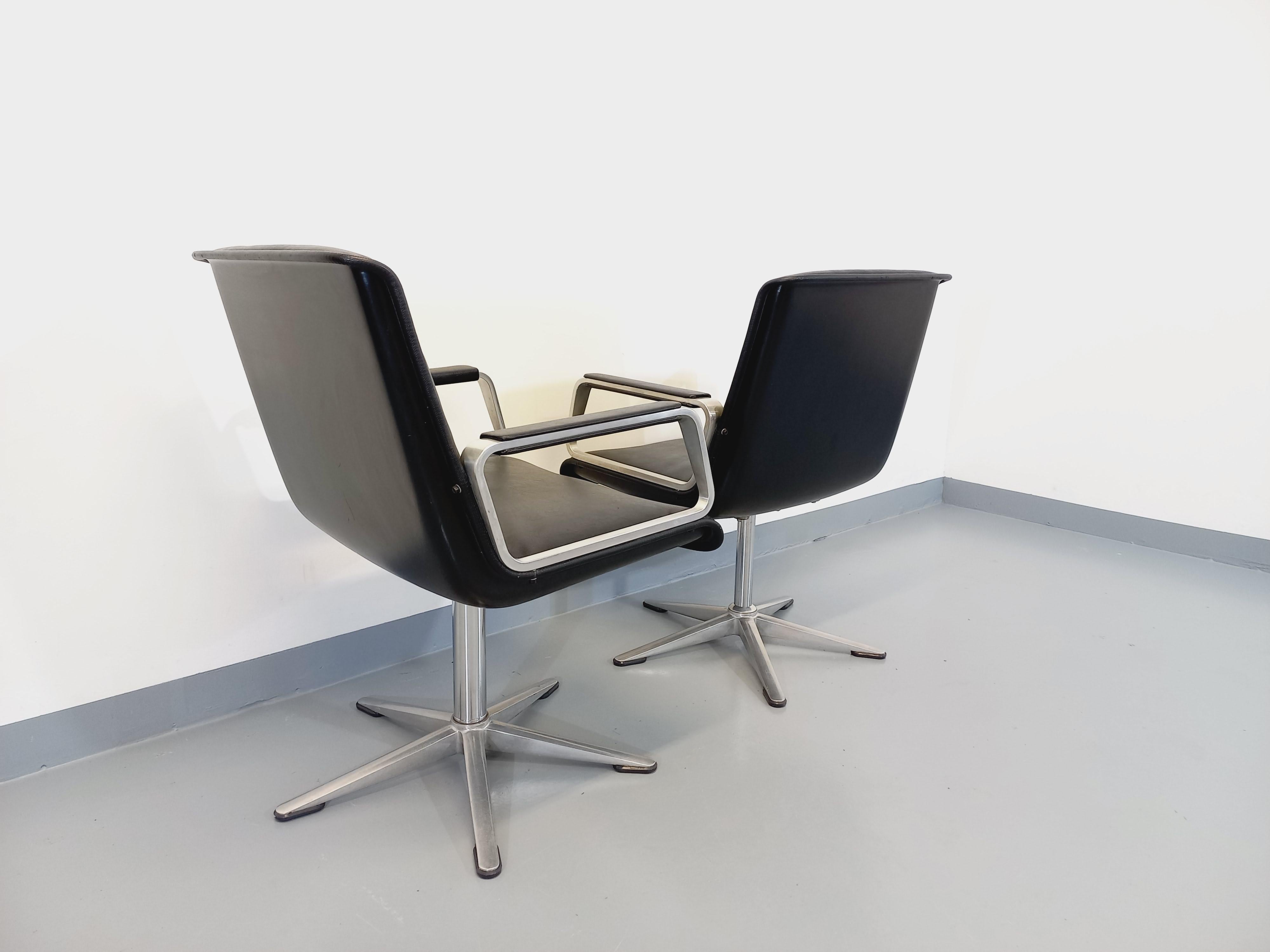 Mid-Century Modern Paire de fauteuils de bureau vintage des années 60 70 de marque Wilkhahn For Sale