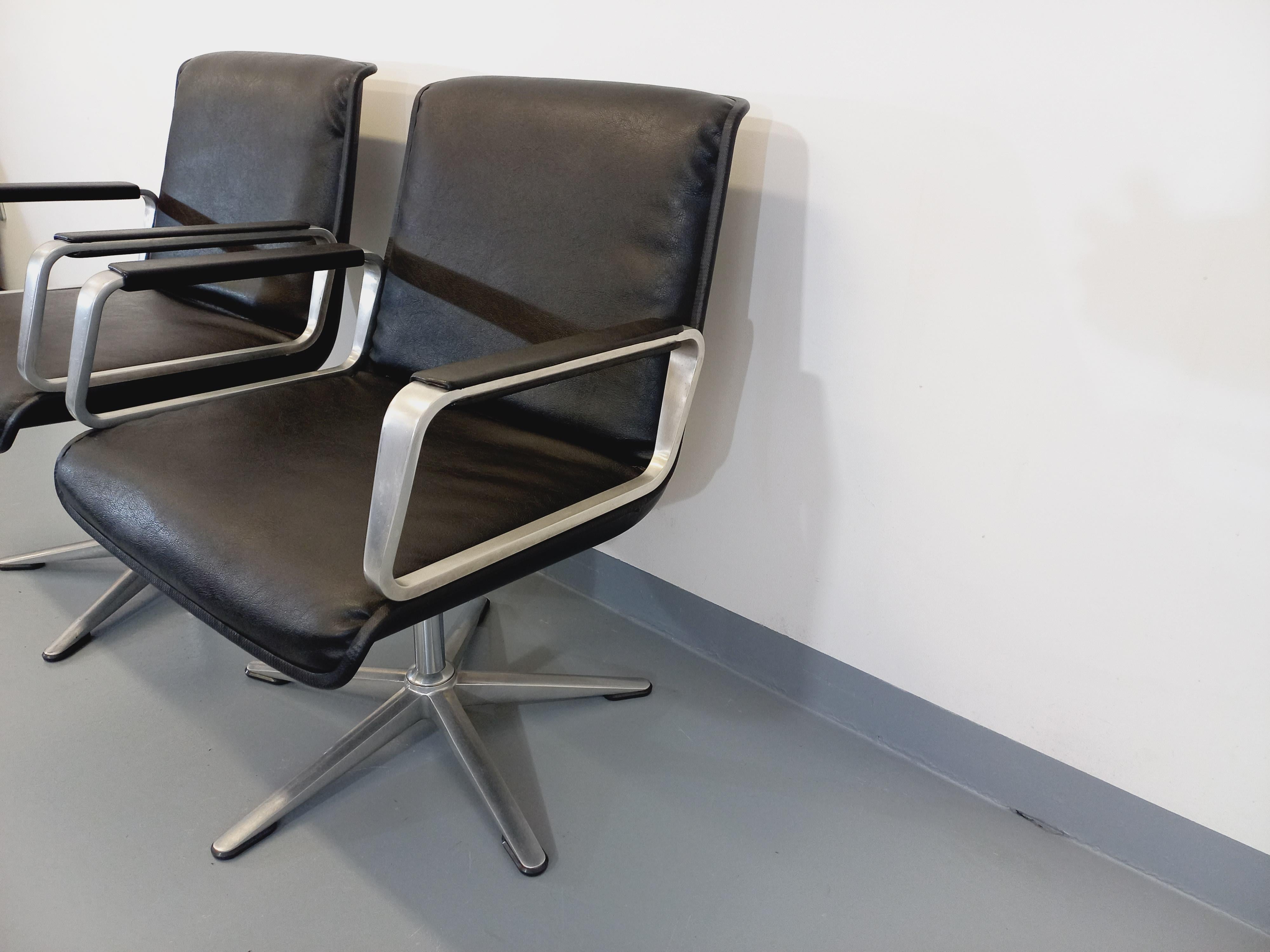 Paire de fauteuils de bureau vintage des années 60 70 de marque Wilkhahn For Sale 1