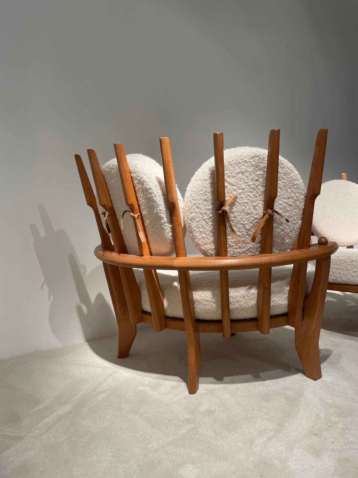 Paire de fauteuils Guillerme et Chambron Europeo en venta