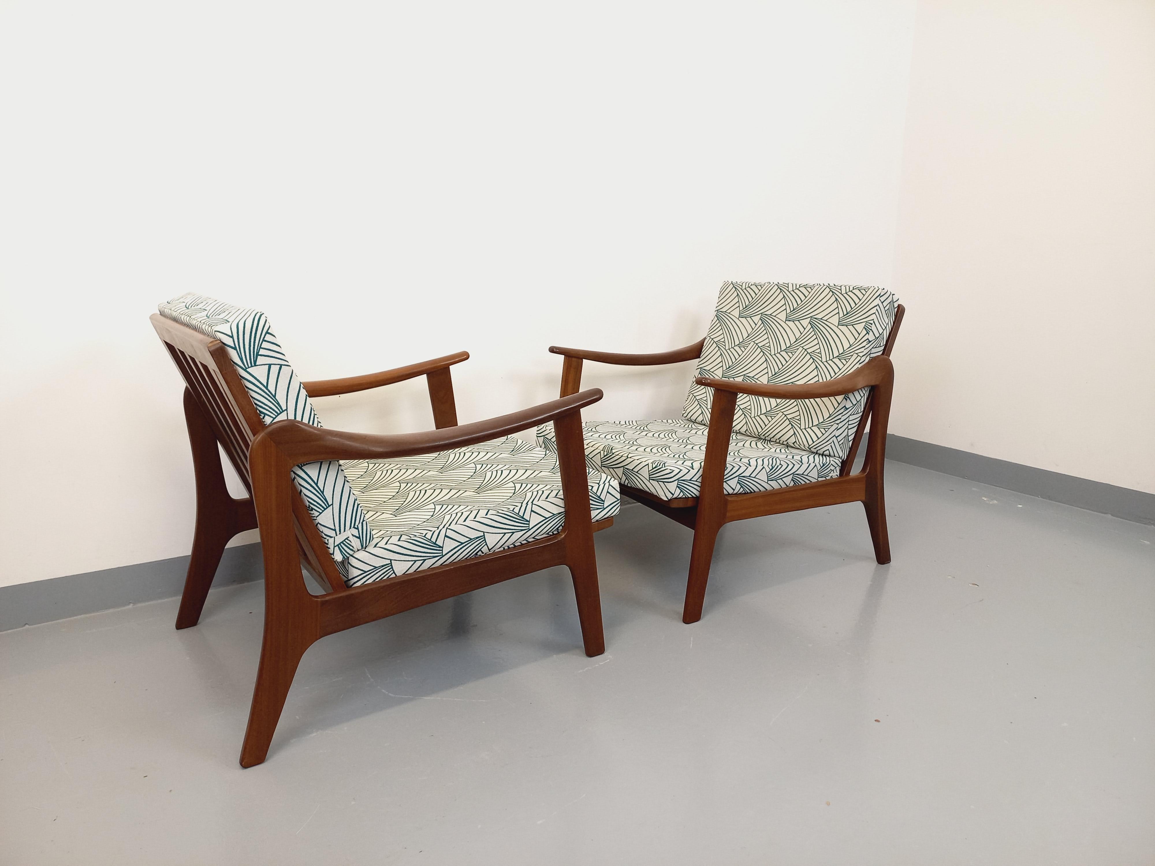 Paio di mobili scandinavi vintage Arne Wahl Iversen per Komfort en teck in vendita 3
