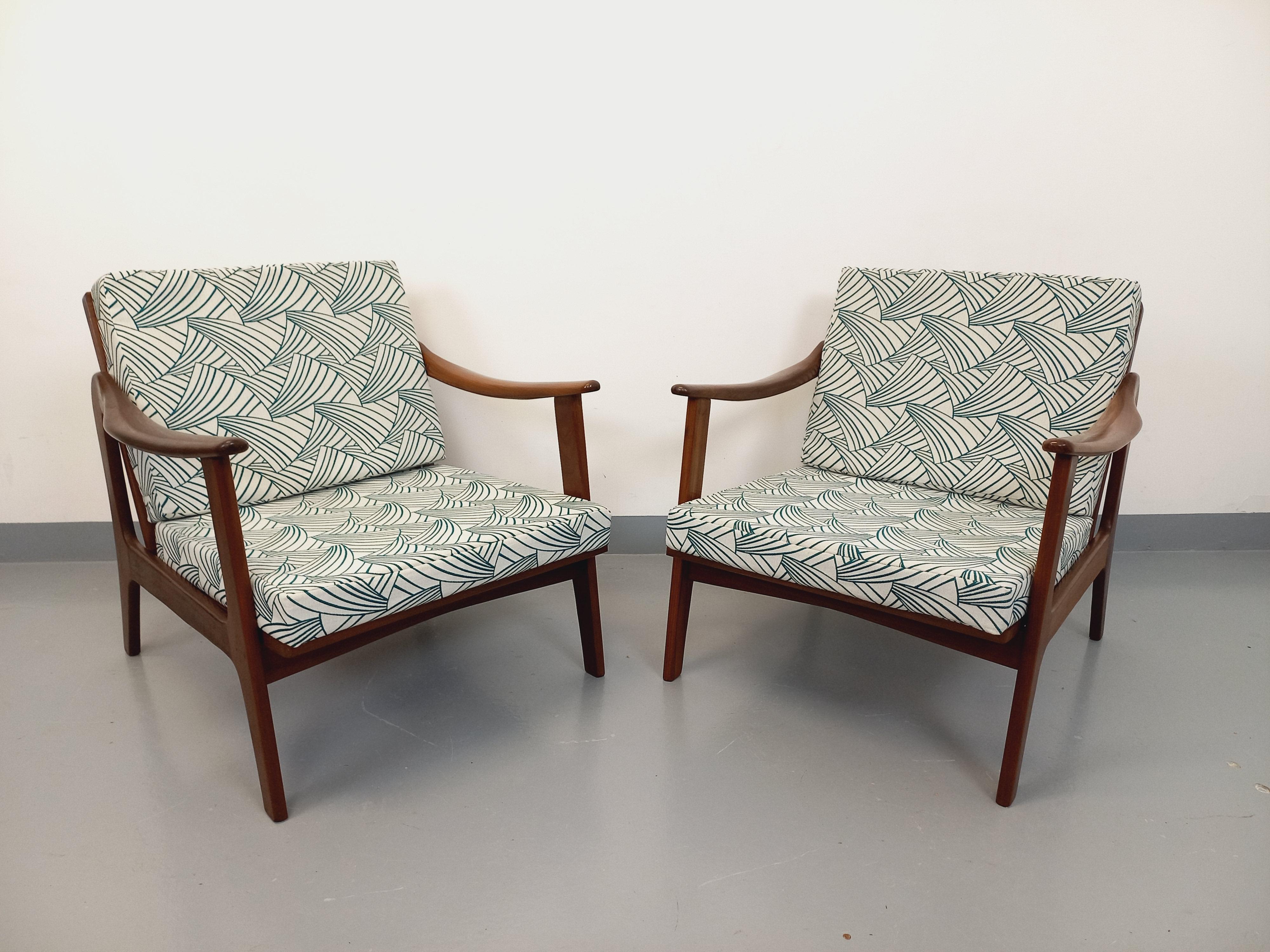 Paio di mobili scandinavi vintage Arne Wahl Iversen per Komfort en teck in vendita 10
