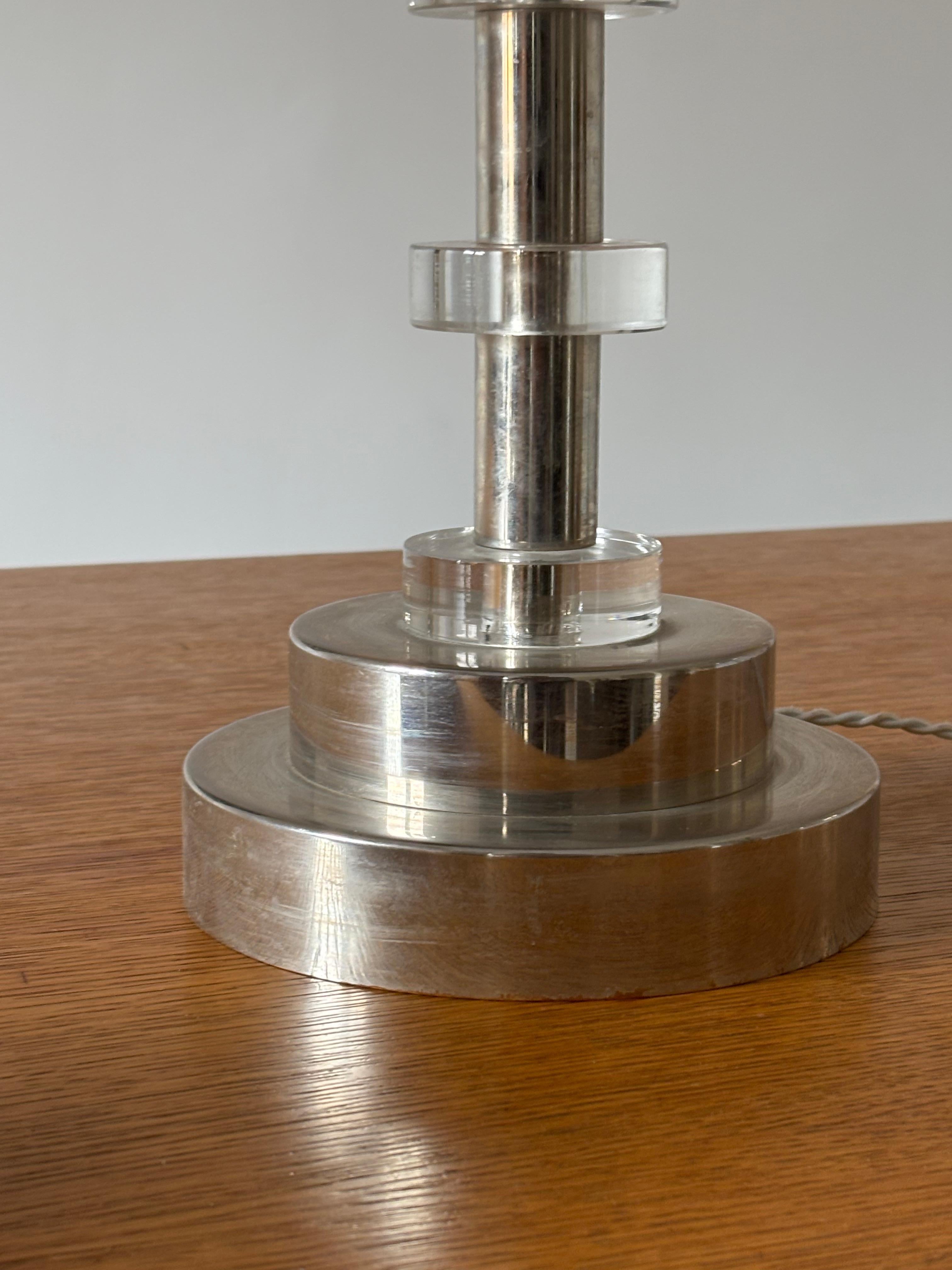 Français Paire de lampes moderniste vers 1940 en vente