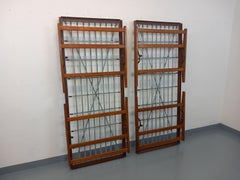 Paire de lits de jour daybeds superposables vintage en bois de chêne et métal