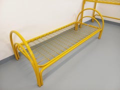 Paire de lits superposables italiens Maretto Marflex vintage en métal jaune
