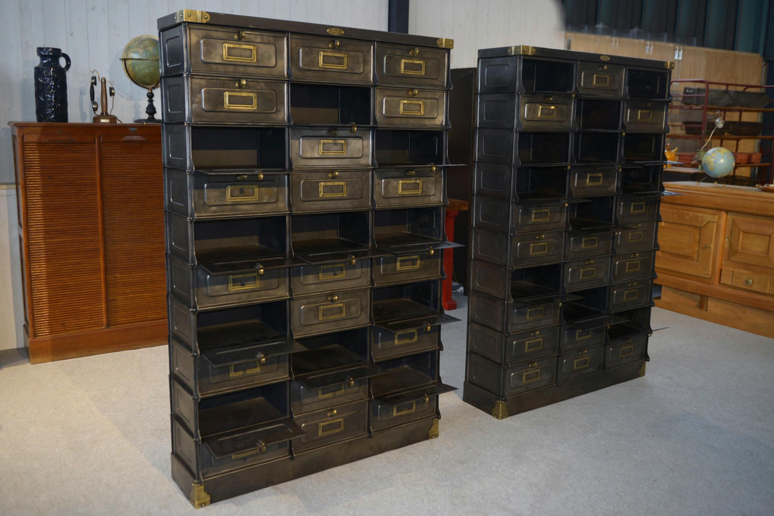 Paire de meuble à clapets STRAFOR travail français vers 1920's For Sale 5