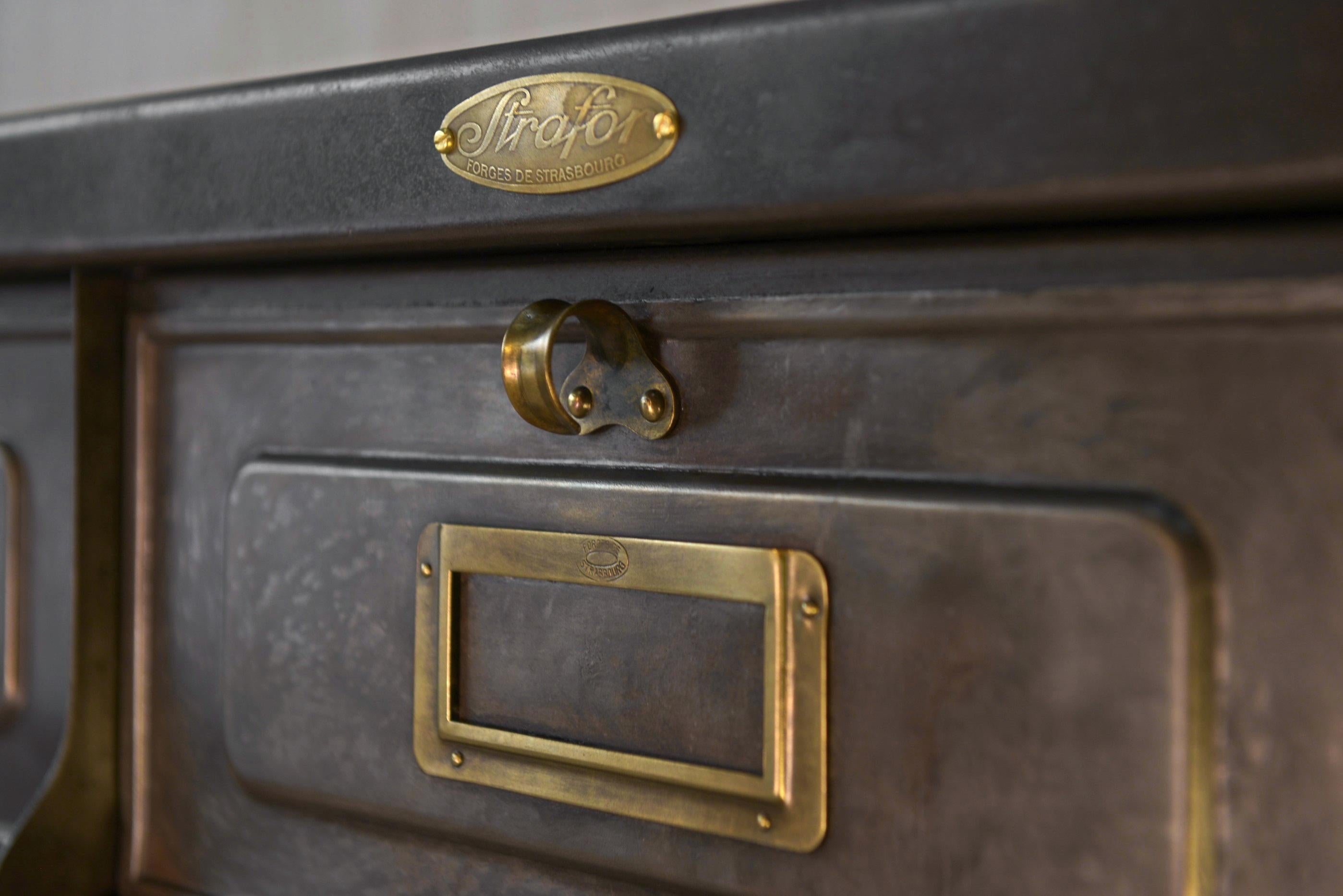 Paire de meuble à clapets STRAFOR travail français vers 1920's In Good Condition For Sale In TOURCOING, FR