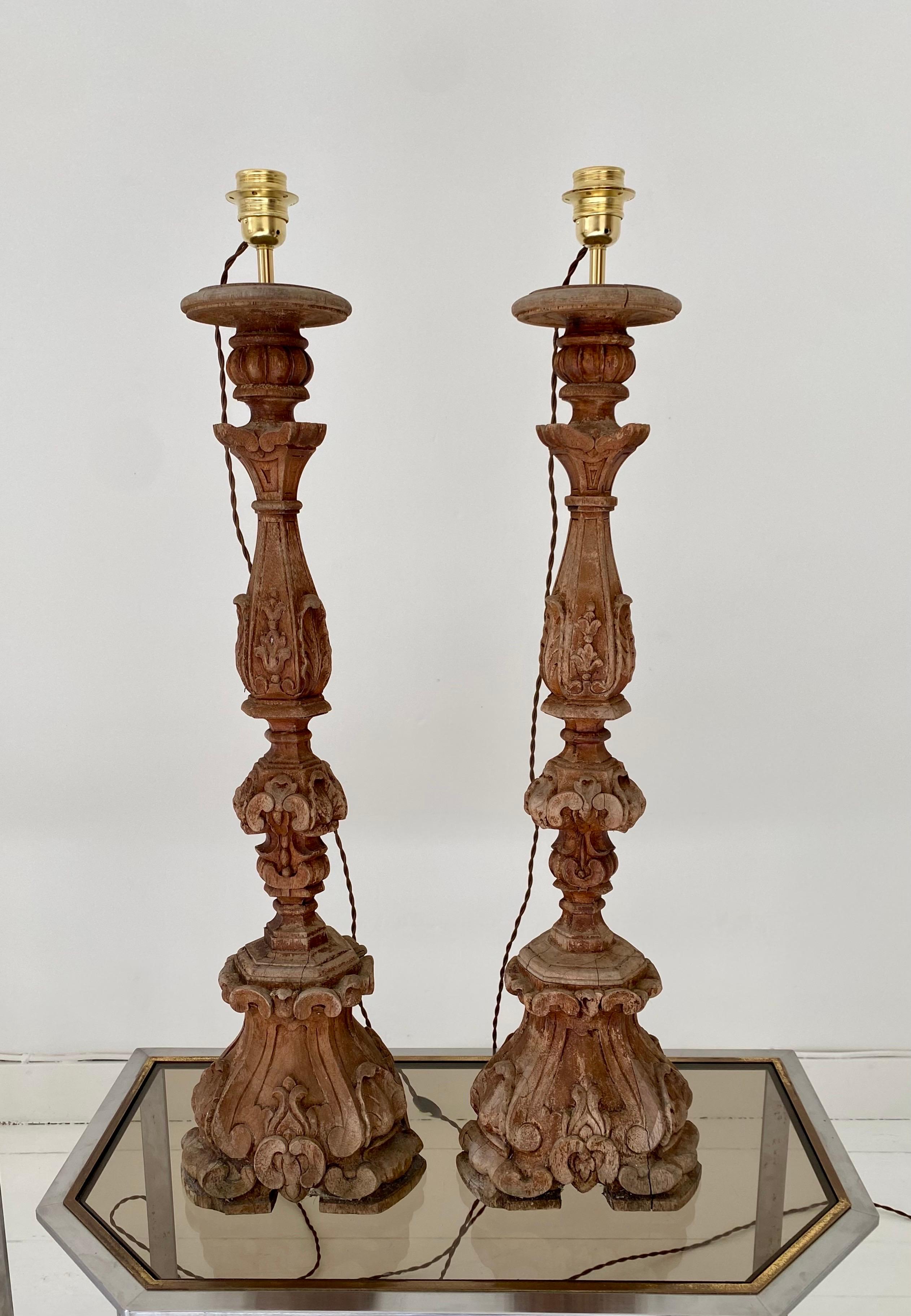 19th Century Paire de pique-cierges transformés en lampes For Sale
